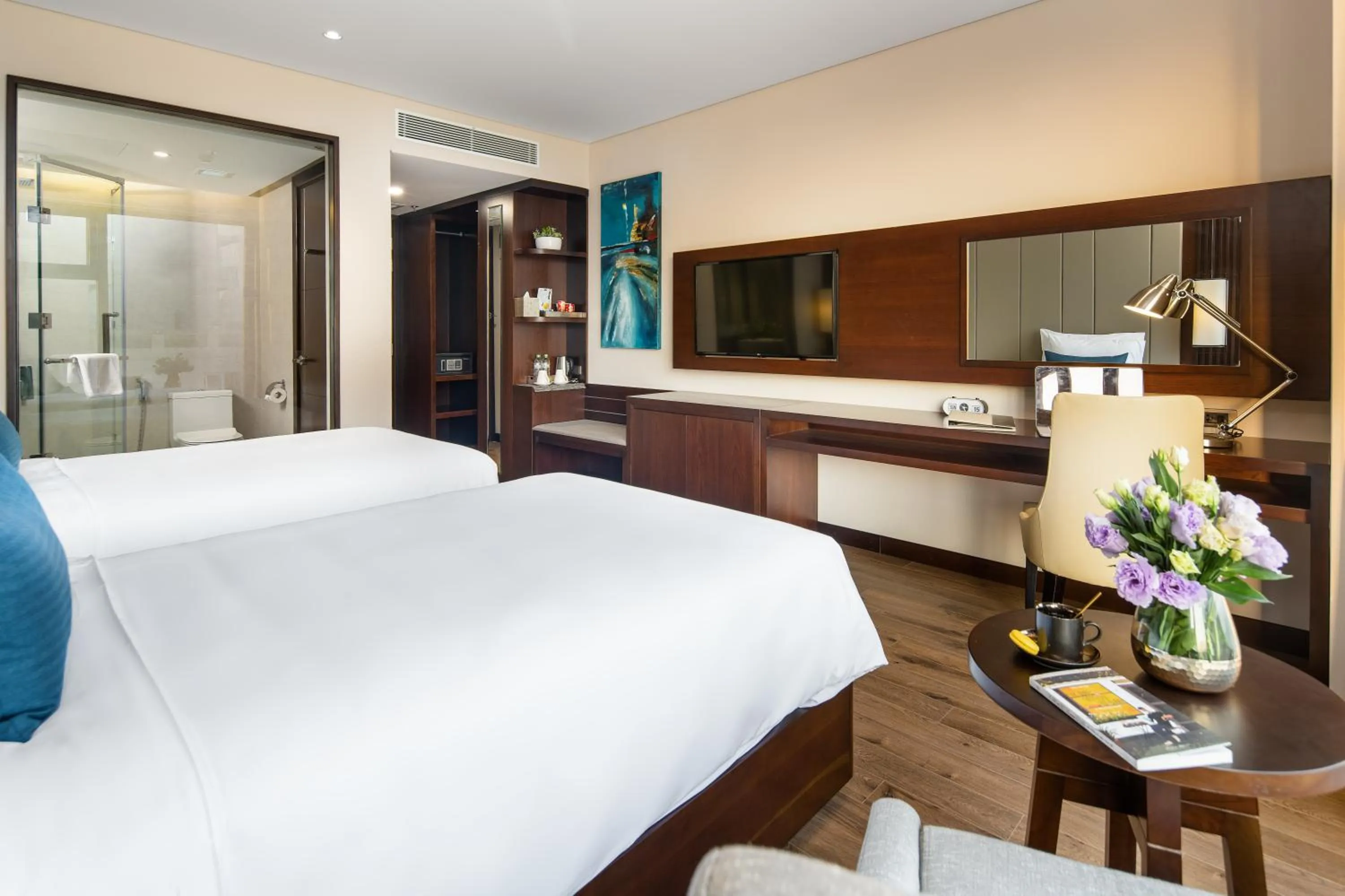 Photo of the whole room, Bed in Minh Toan SAFI Ocean Hotel