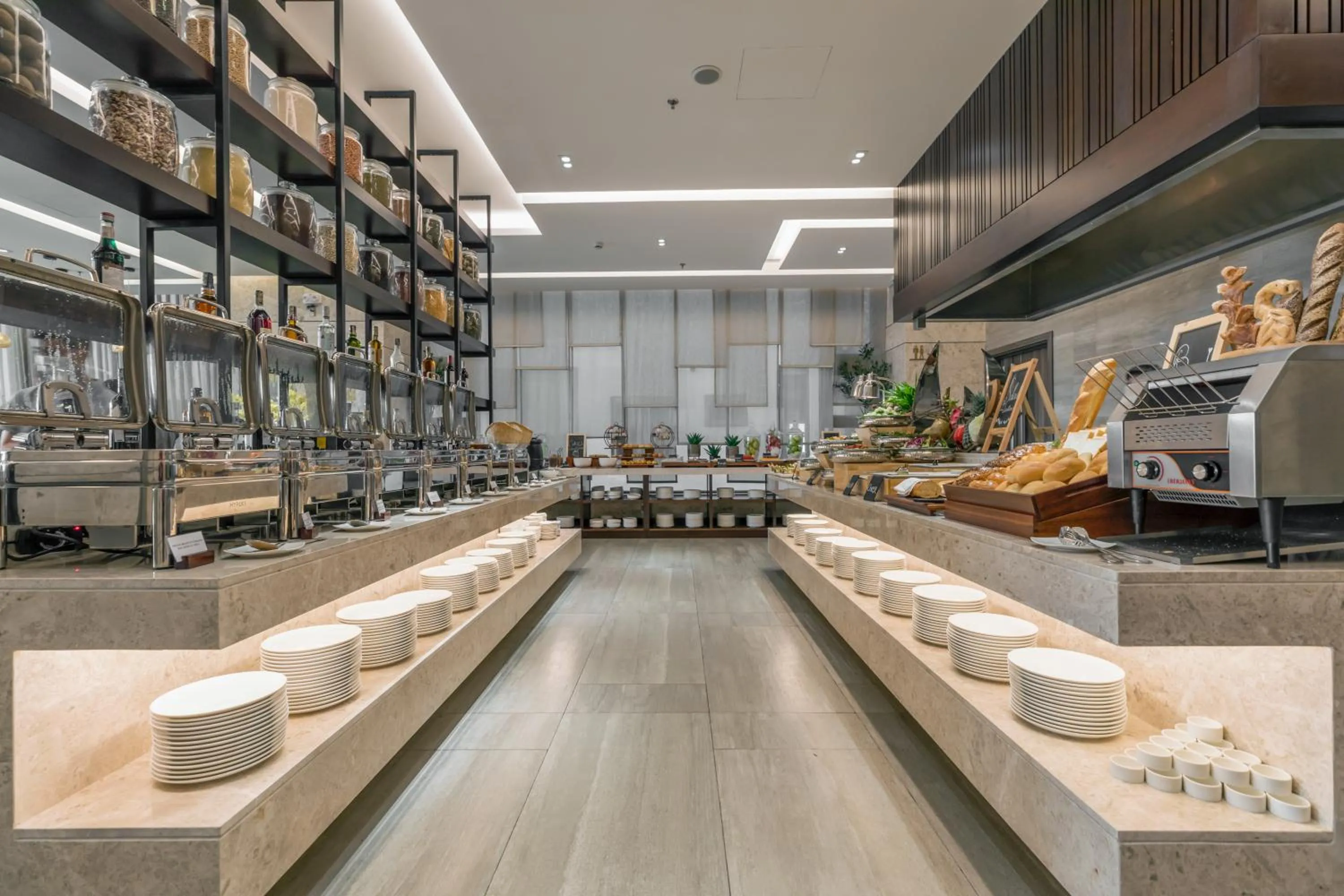 Restaurant/places to eat in Minh Toan SAFI Ocean Hotel