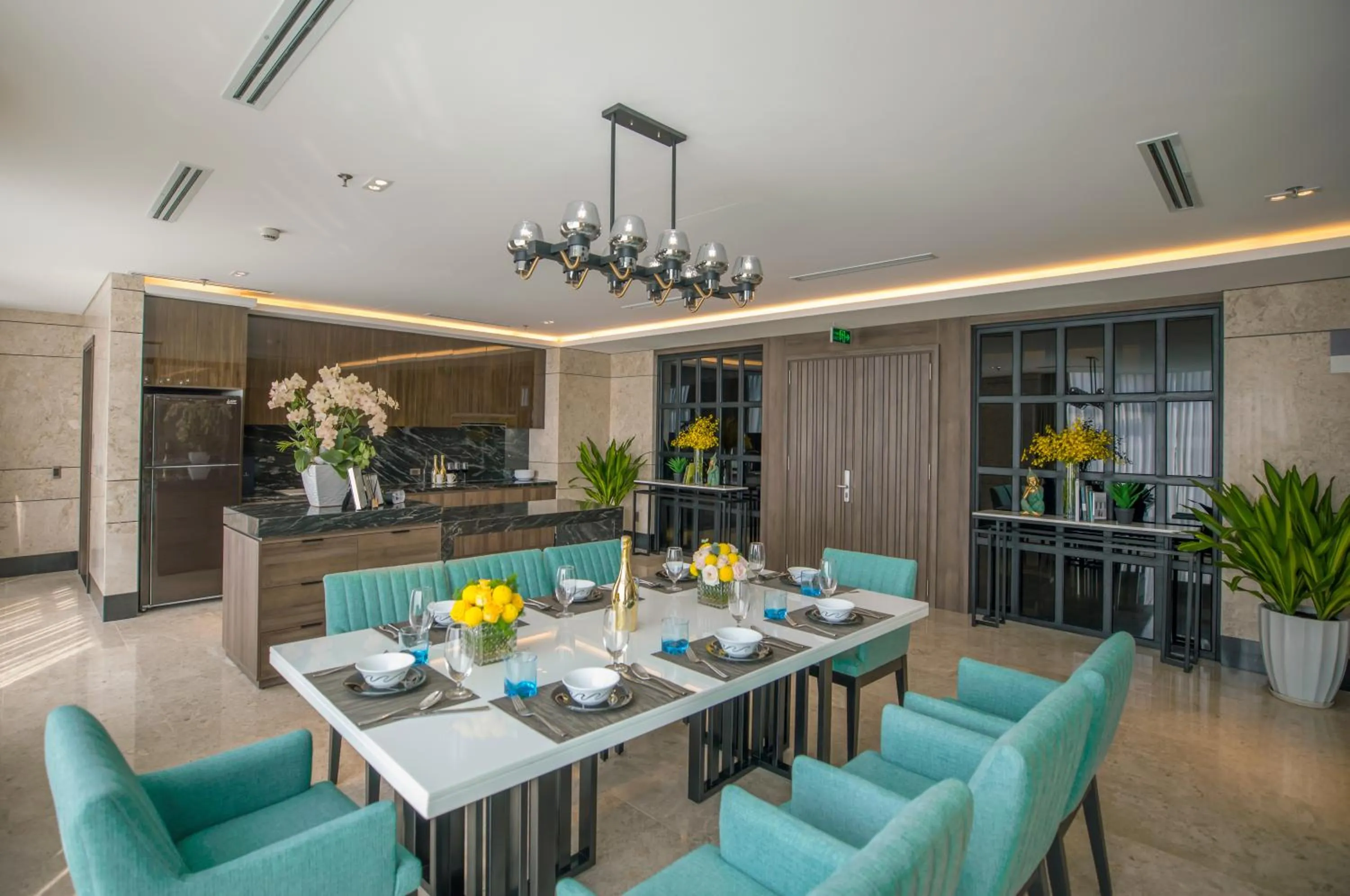 Kitchen or kitchenette in Minh Toan SAFI Ocean Hotel