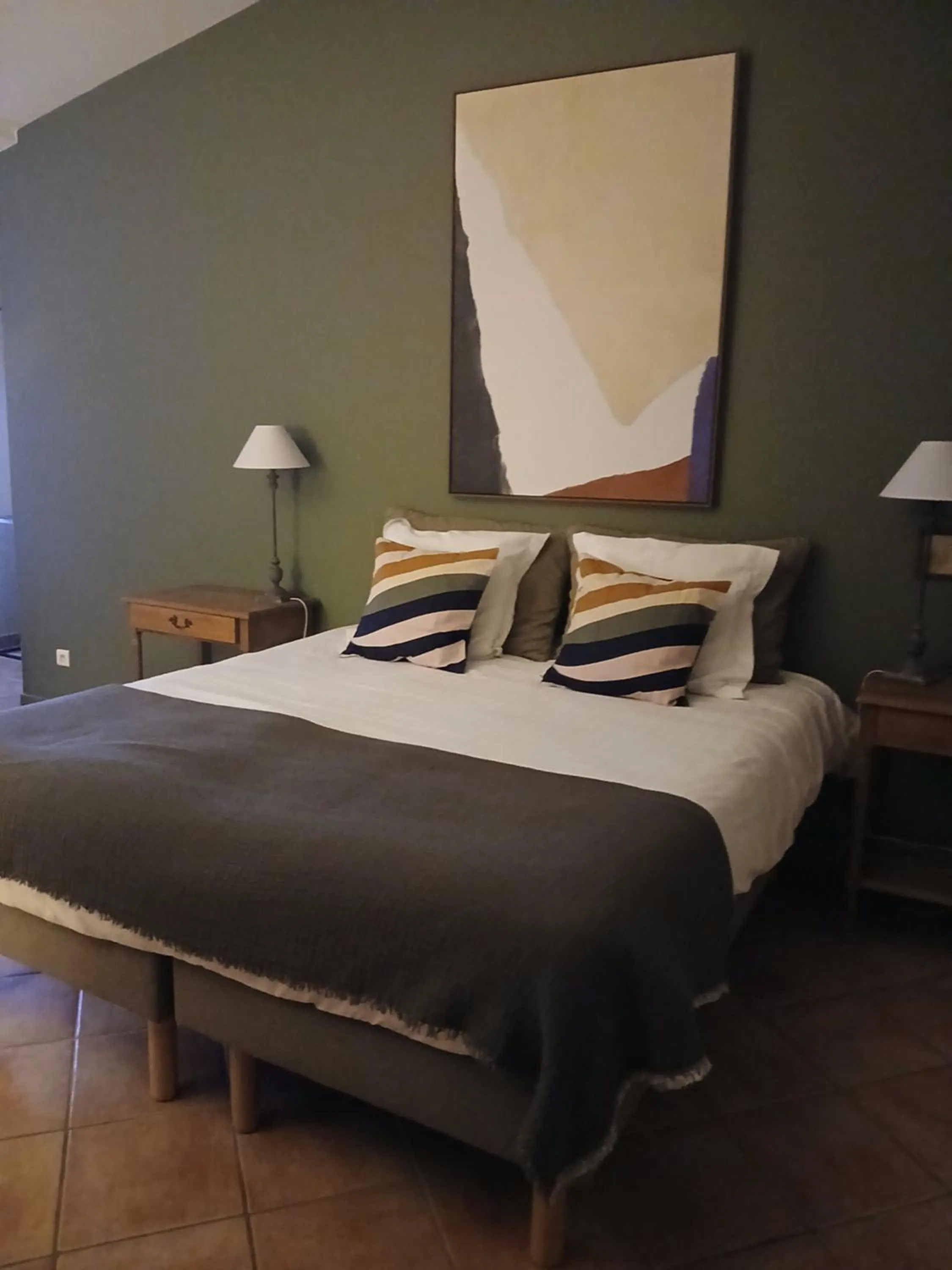 Bed in Hôtel de Mirmande