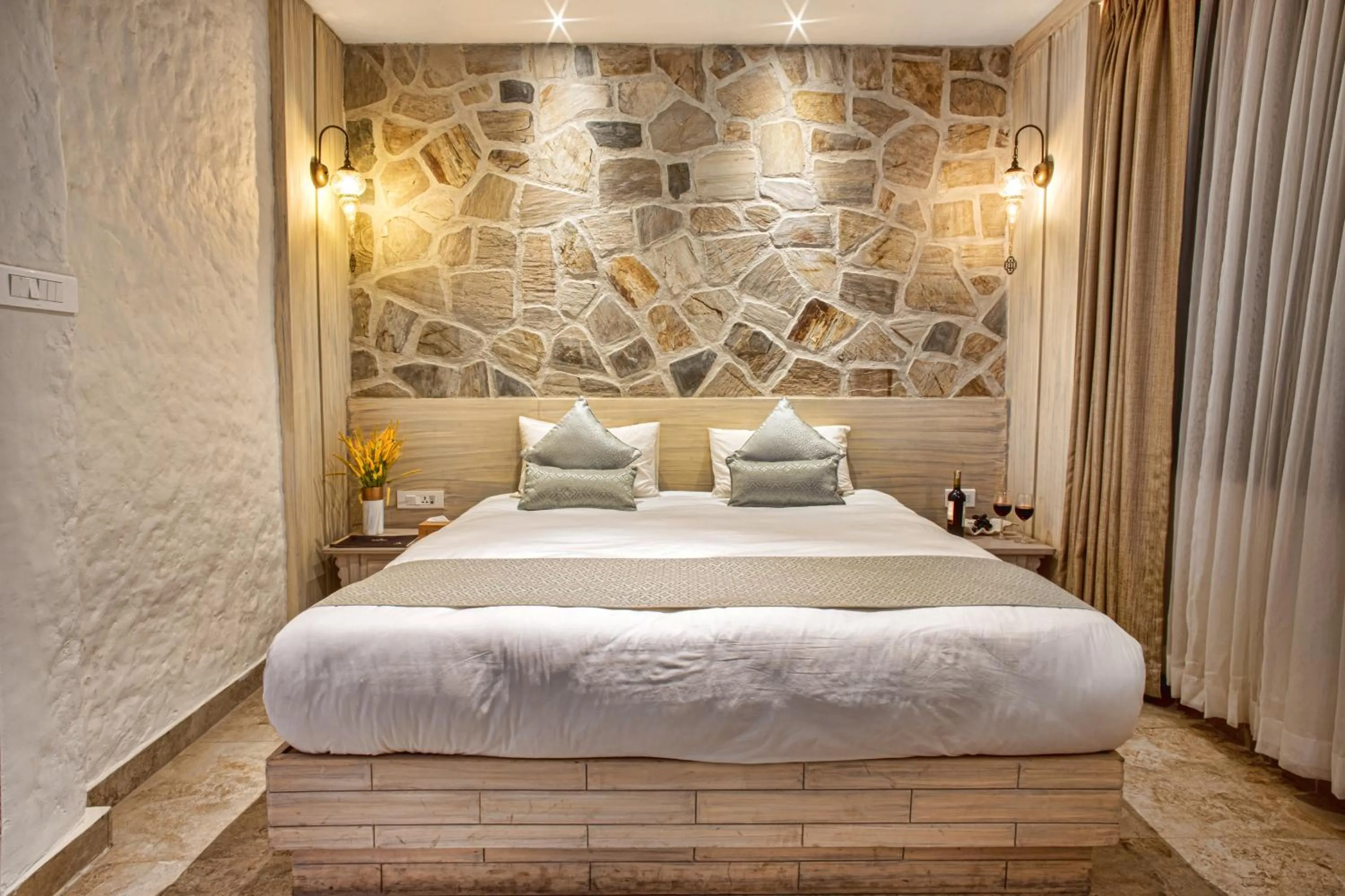 Bed in Arushi Boutique Hotel