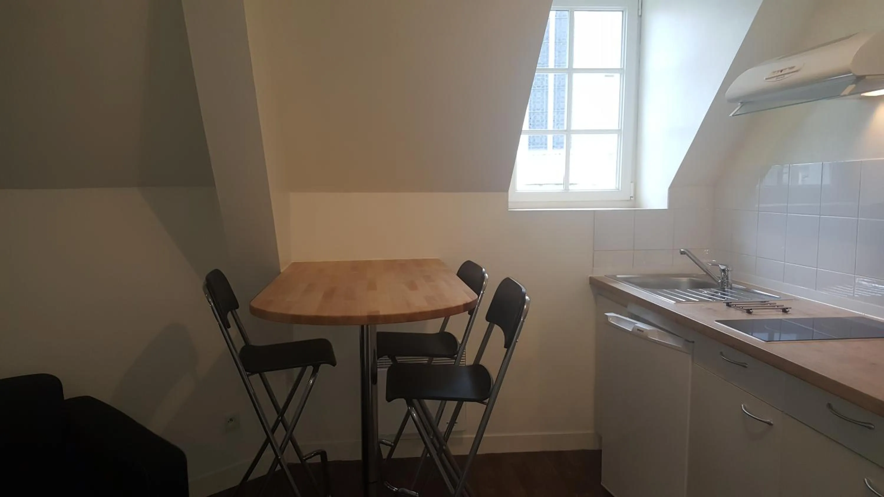 Dining area in Au Pigeon Blanc