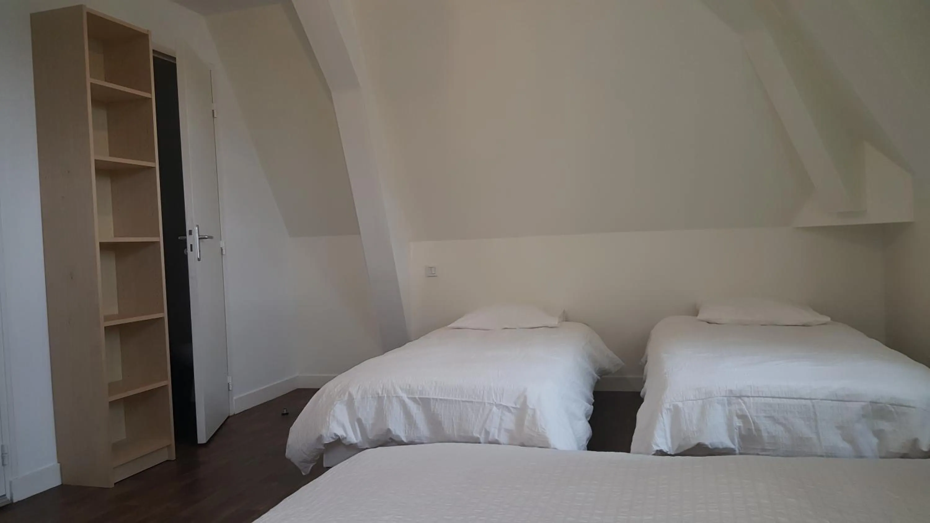 Bed in Au Pigeon Blanc