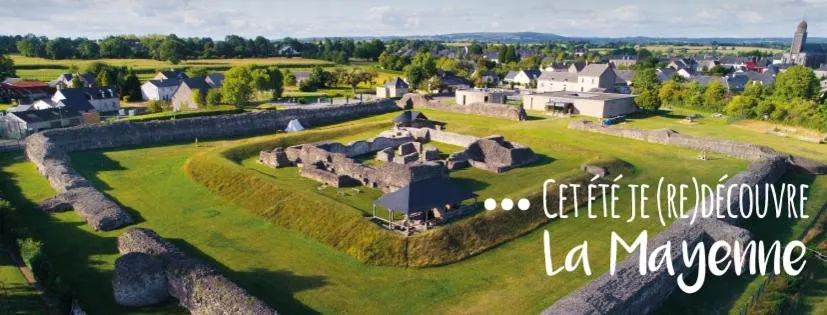 Nearby landmark in Au Pigeon Blanc