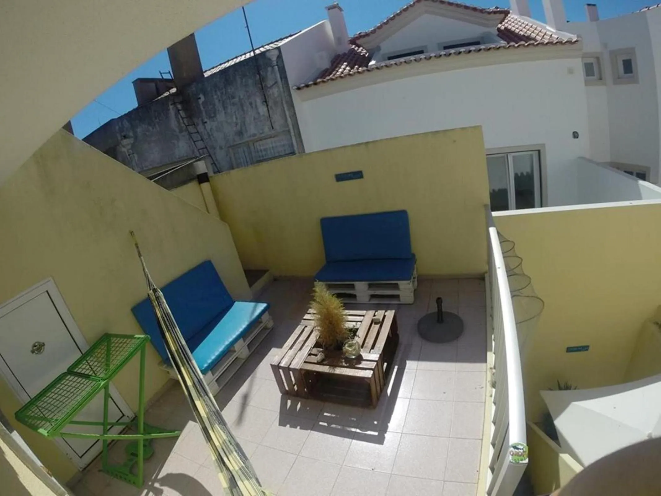 Garden in SwordFish Eco-House Peniche