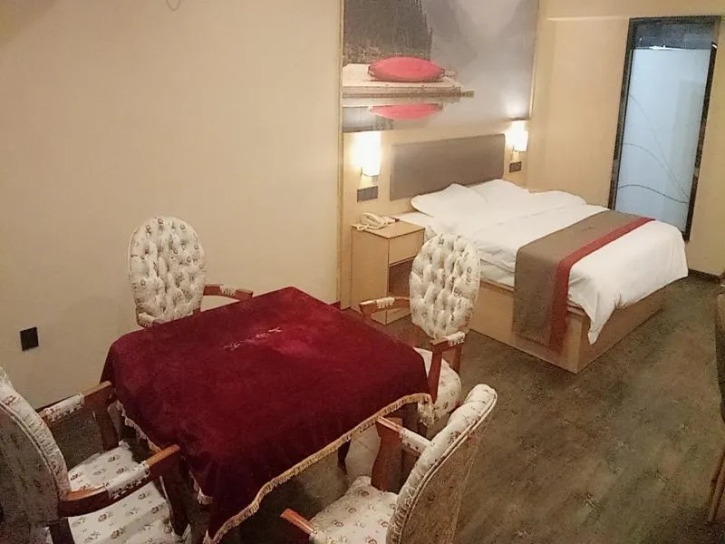 Bed in Thank Inn Plus Hotel Hunan Yongzhou Jiangyong County Yonghua International