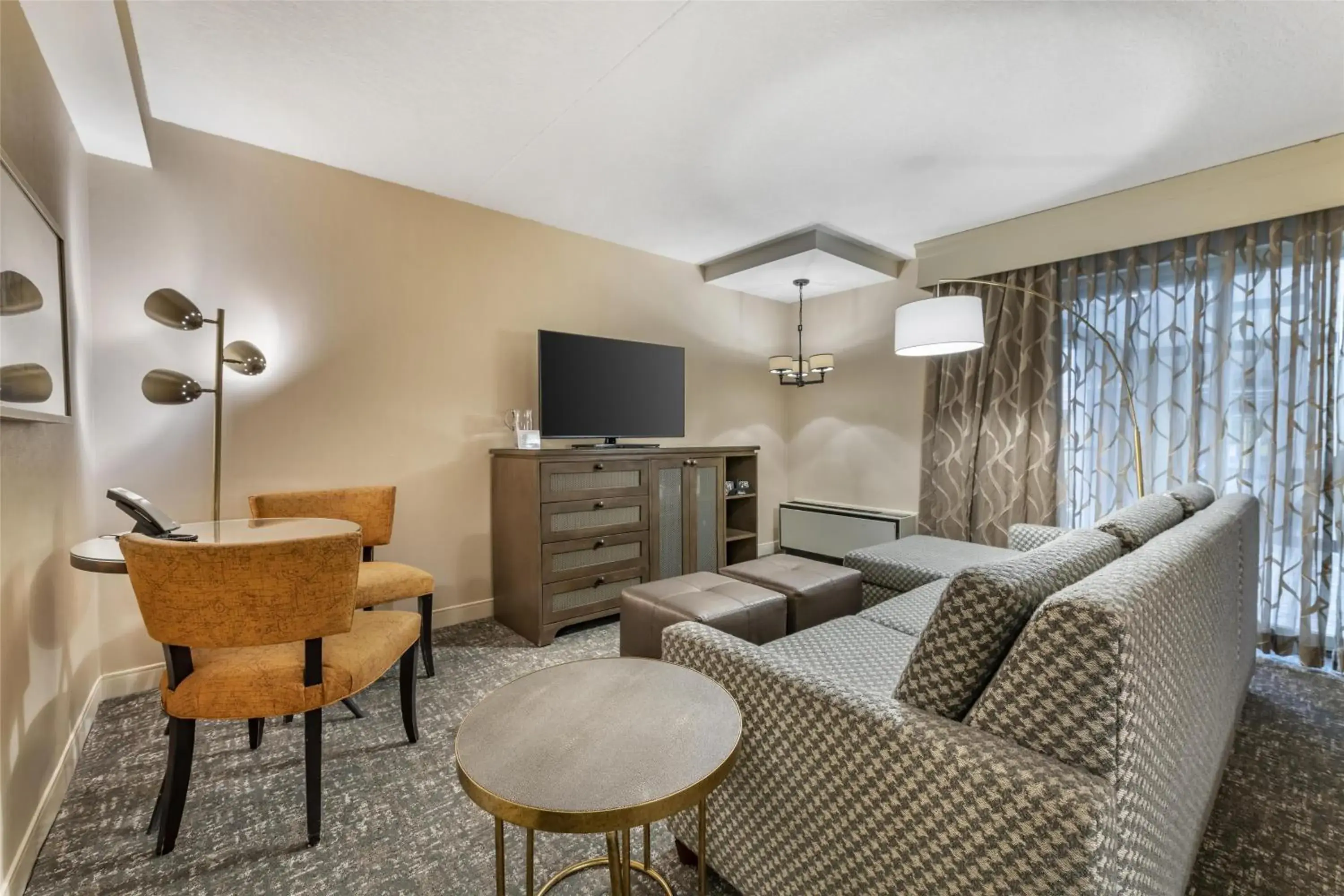 Suite with Two Double Beds with Sofa Bed - Non-smoking in Best Western Plus The Normandy Inn & Suites Suite with Two Double Beds with Sofa Bed - Non-smoking in Best Western Plus The Normandy Inn & Suites