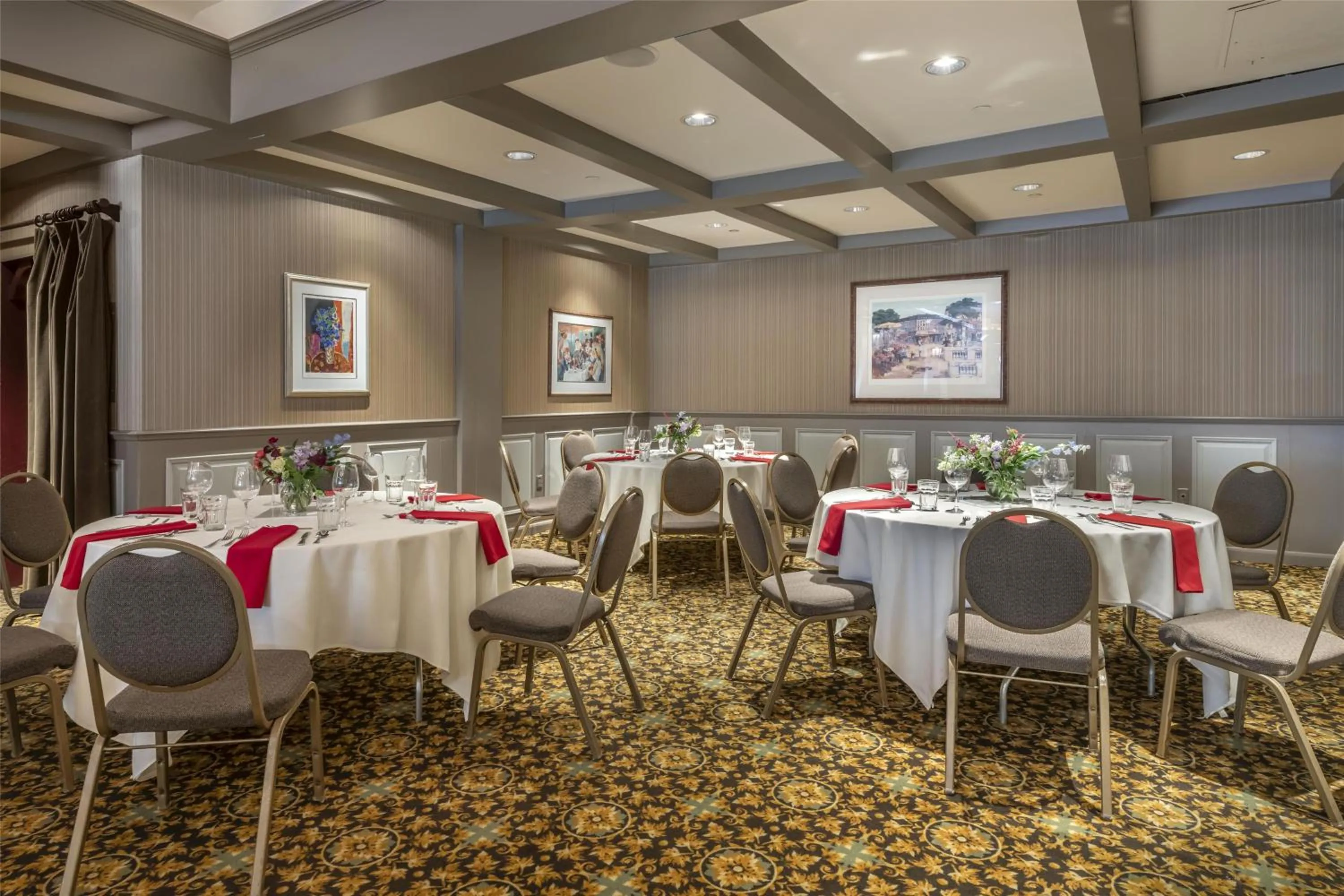 Meeting/conference room in Best Western Plus The Normandy Inn & Suites