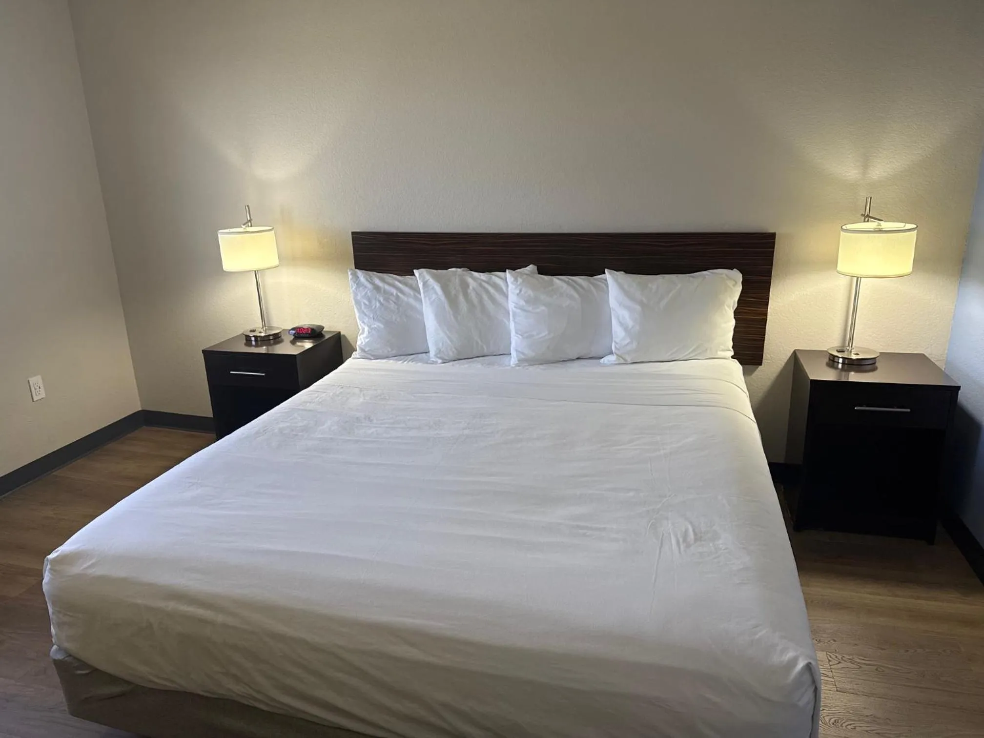 Bedroom, Bed in Albuquerque Hotel West by IHG