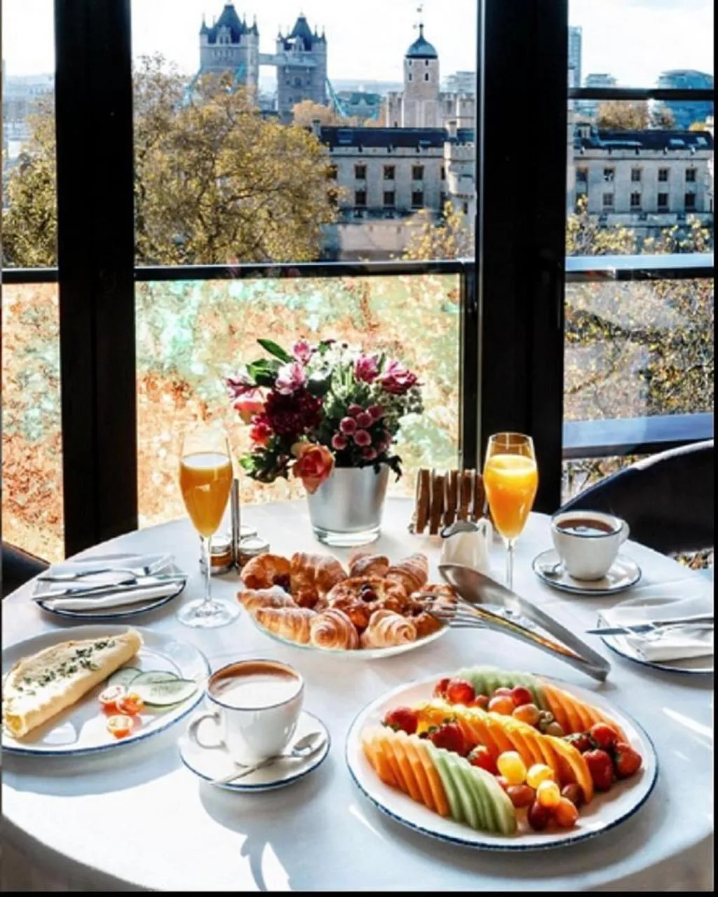 Food and drinks in Tower Suites by Blue Orchid