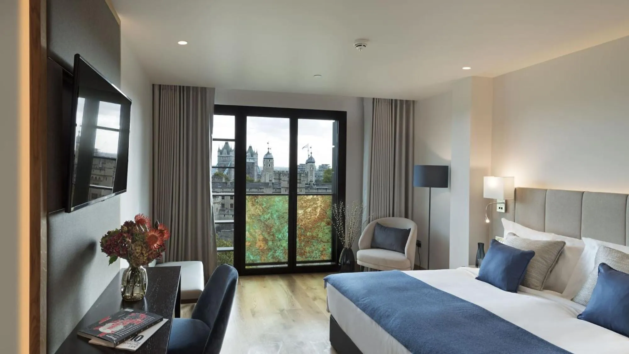 View (from property/room), Bed in Tower Suites by Blue Orchid