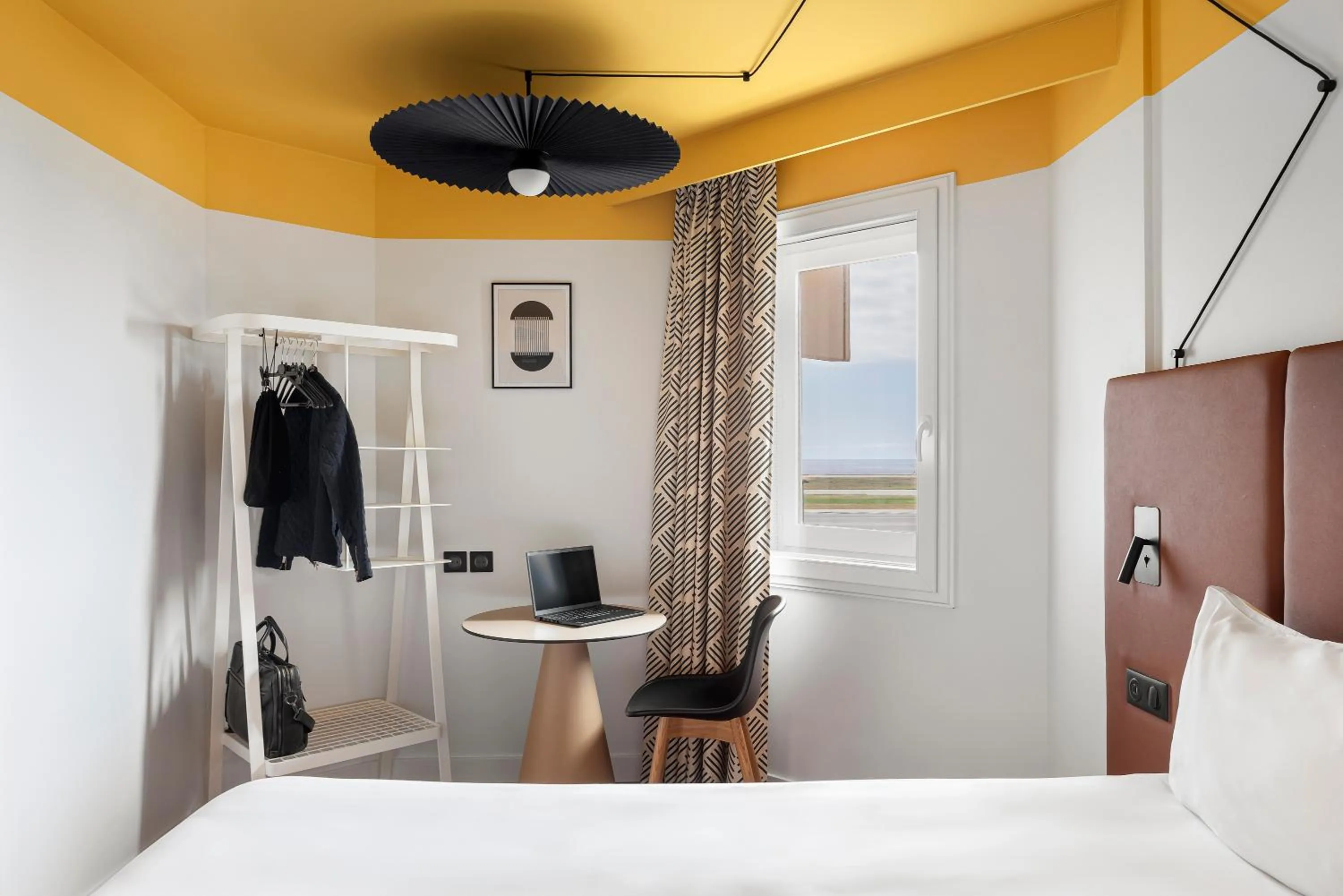 Photo of the whole room, Bed in ibis Nice Aéroport Promenade des Anglais