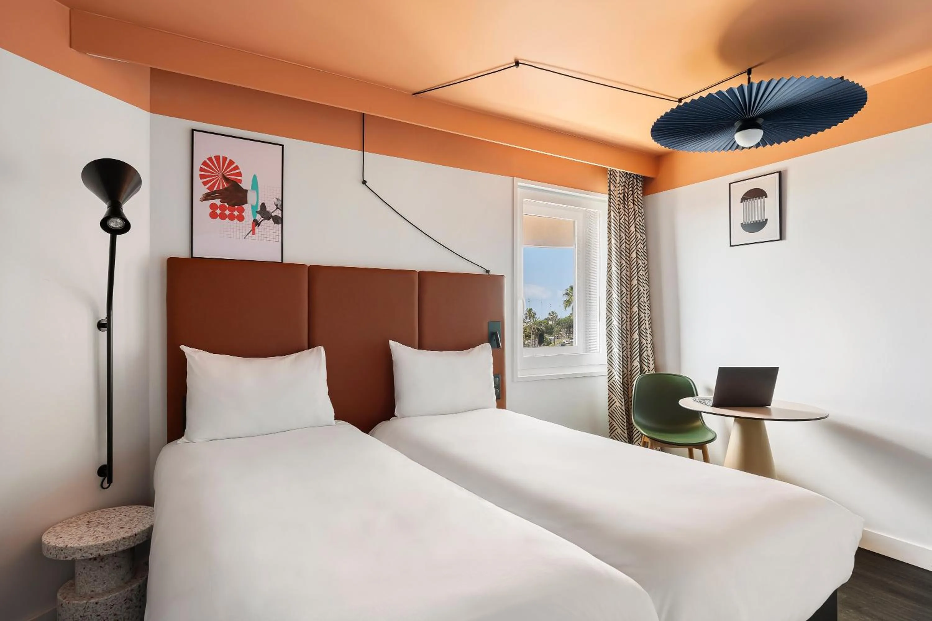 Photo of the whole room, Bed in ibis Nice Aéroport Promenade des Anglais