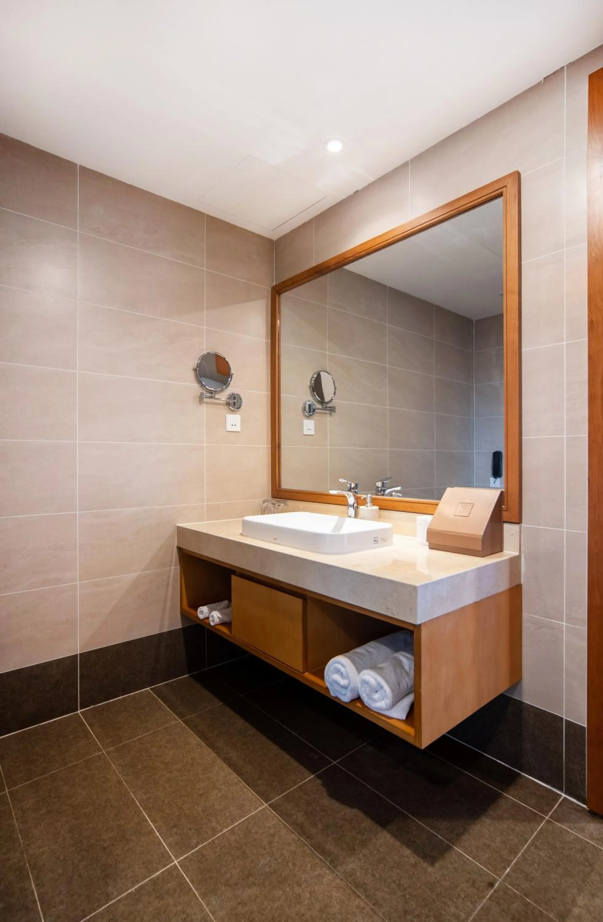 Bedroom, Bed in Selectum Noa Resort Cam Ranh