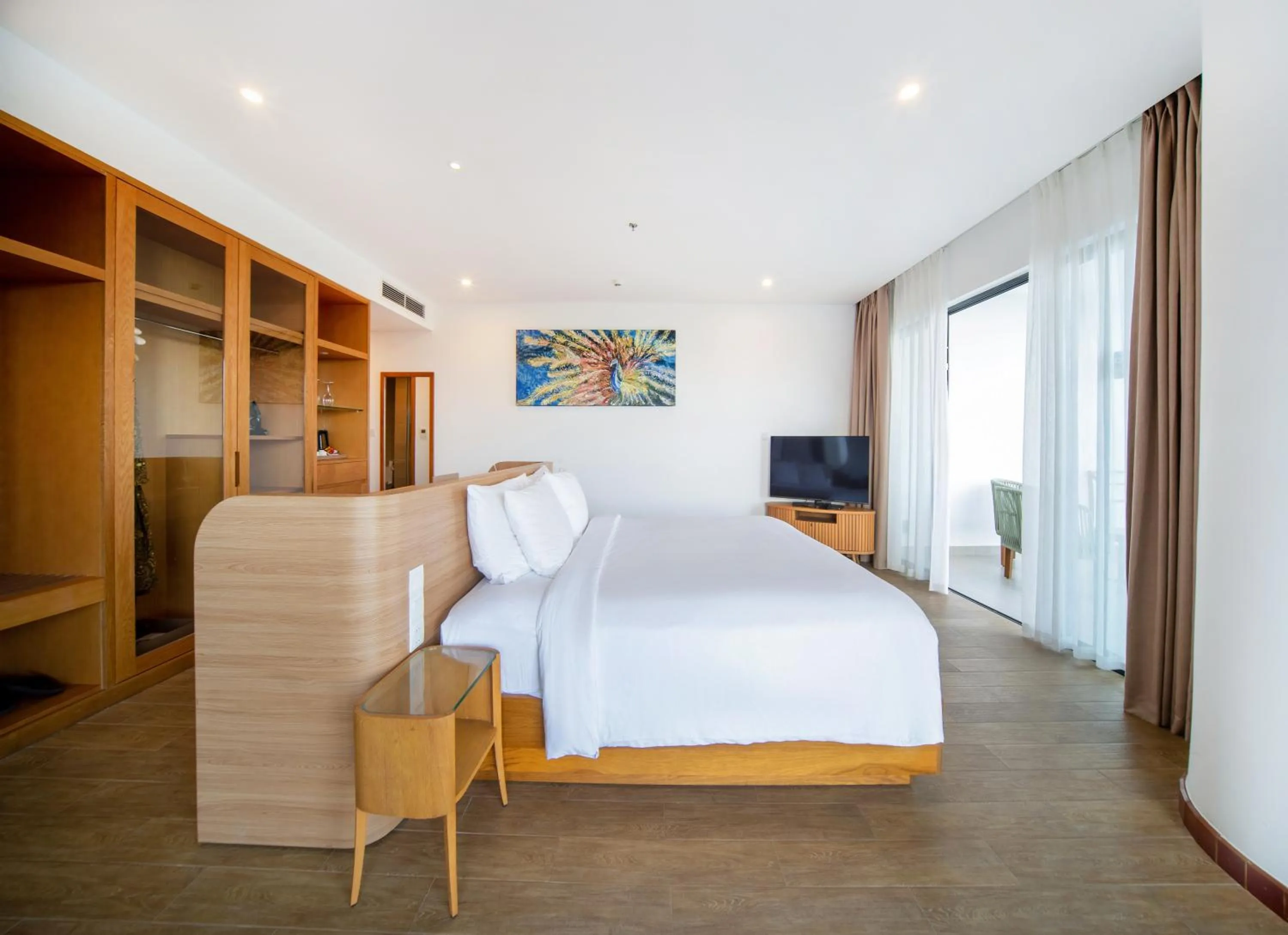 Bed in Selectum Noa Resort Cam Ranh