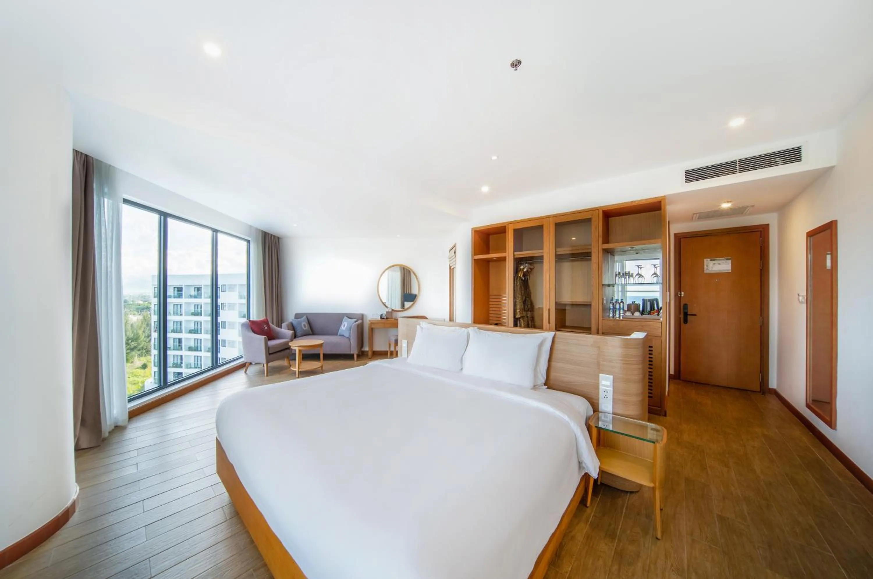 Photo of the whole room, Bed in Selectum Noa Resort Cam Ranh