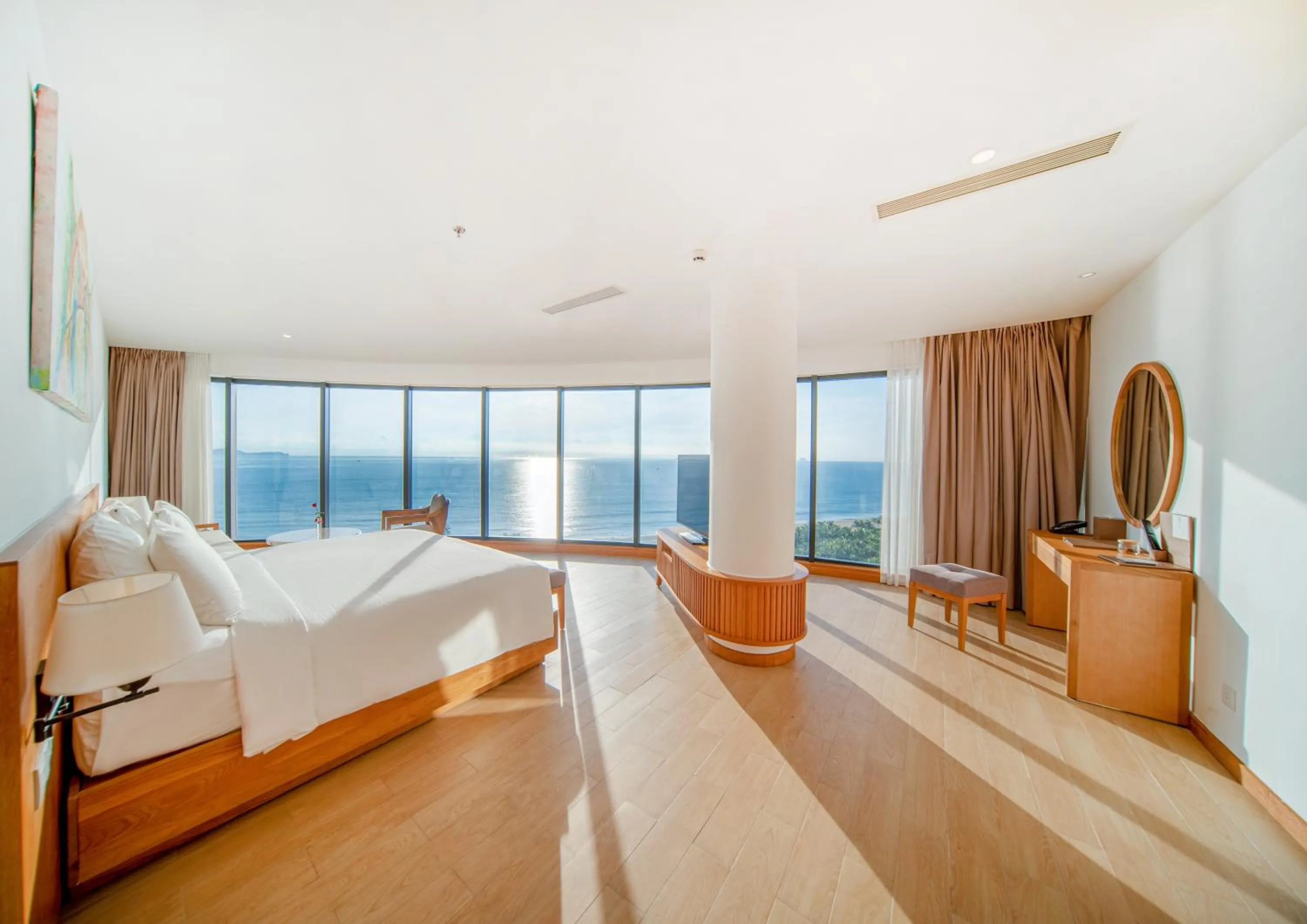 Bed in Selectum Noa Resort Cam Ranh