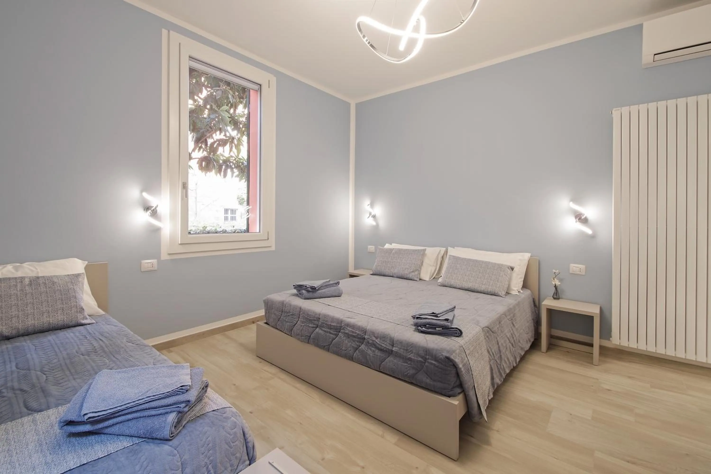 Photo of the whole room, Bed in B&BO la Frasca