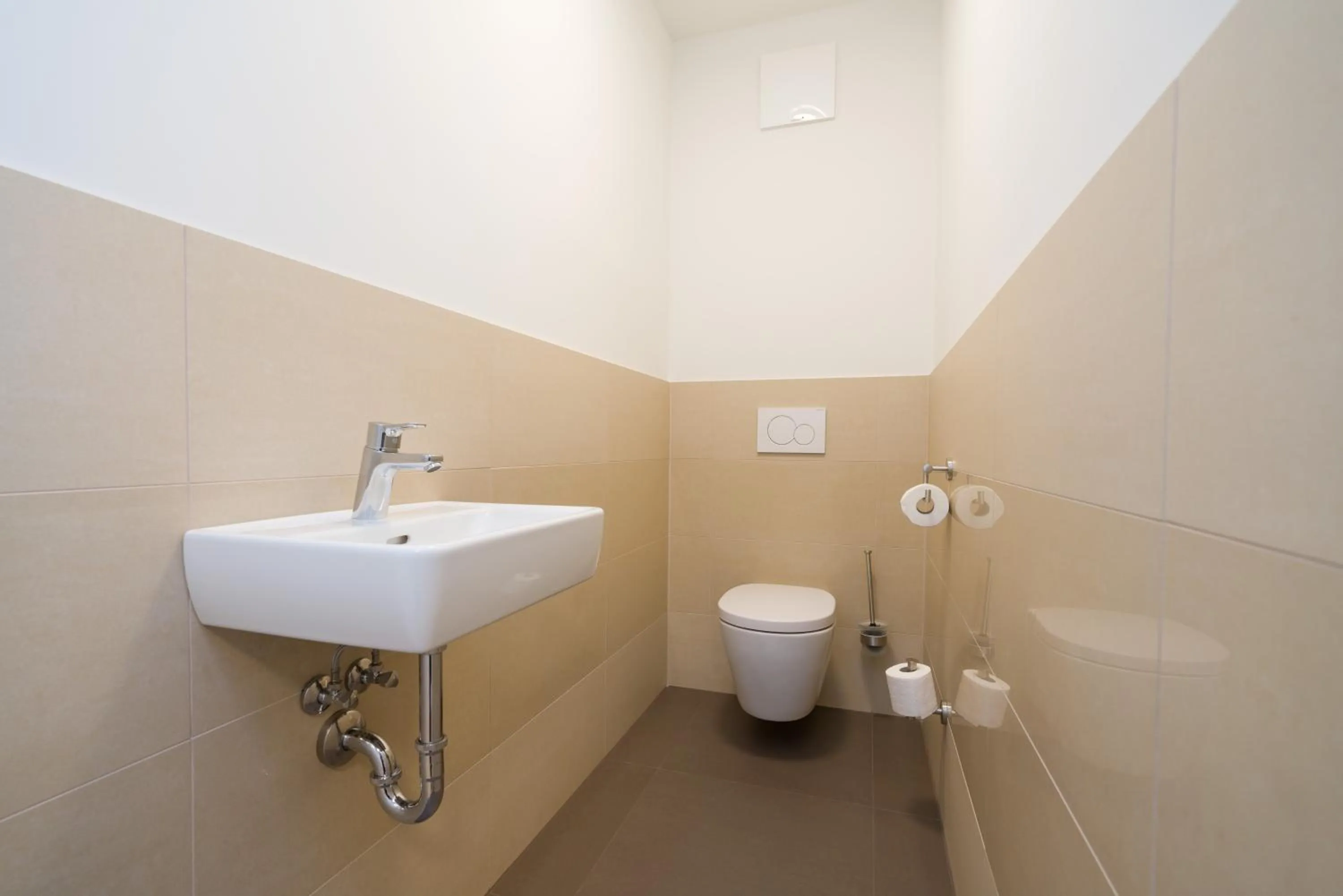 Toilet in MyApartments Vienna