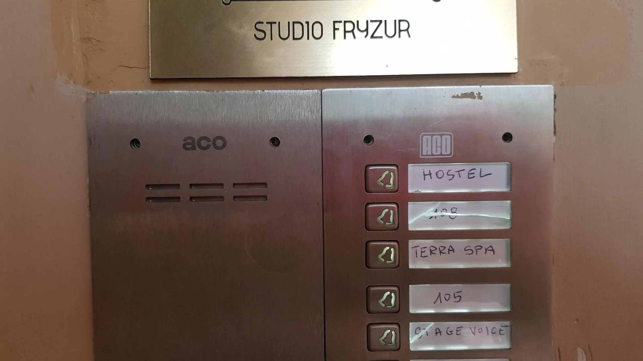 Property logo or sign in Chmielna 5 Rooms & Apartments