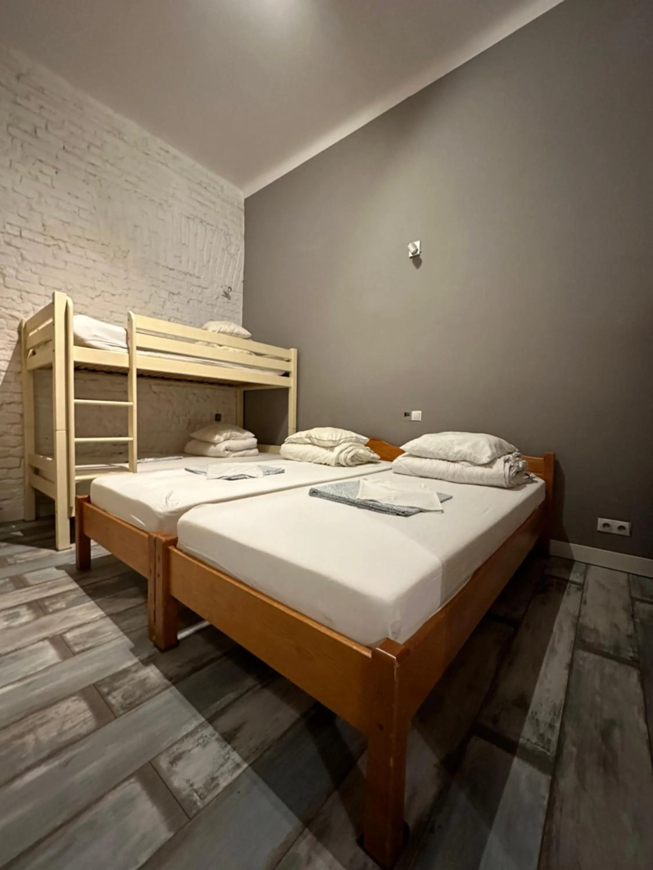 Bed in Chmielna 5 Rooms & Apartments