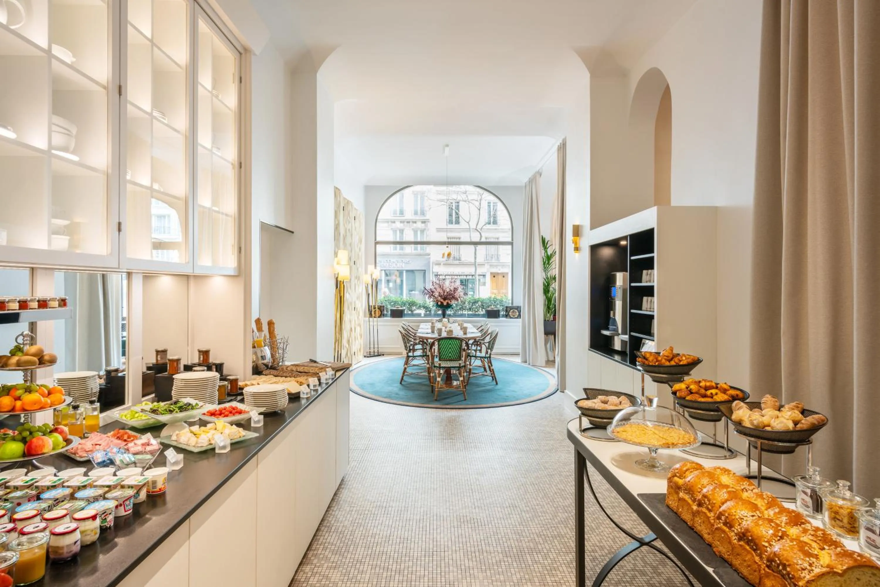 Breakfast in Holiday Inn Paris - Gare de Lyon Bastille by IHG
