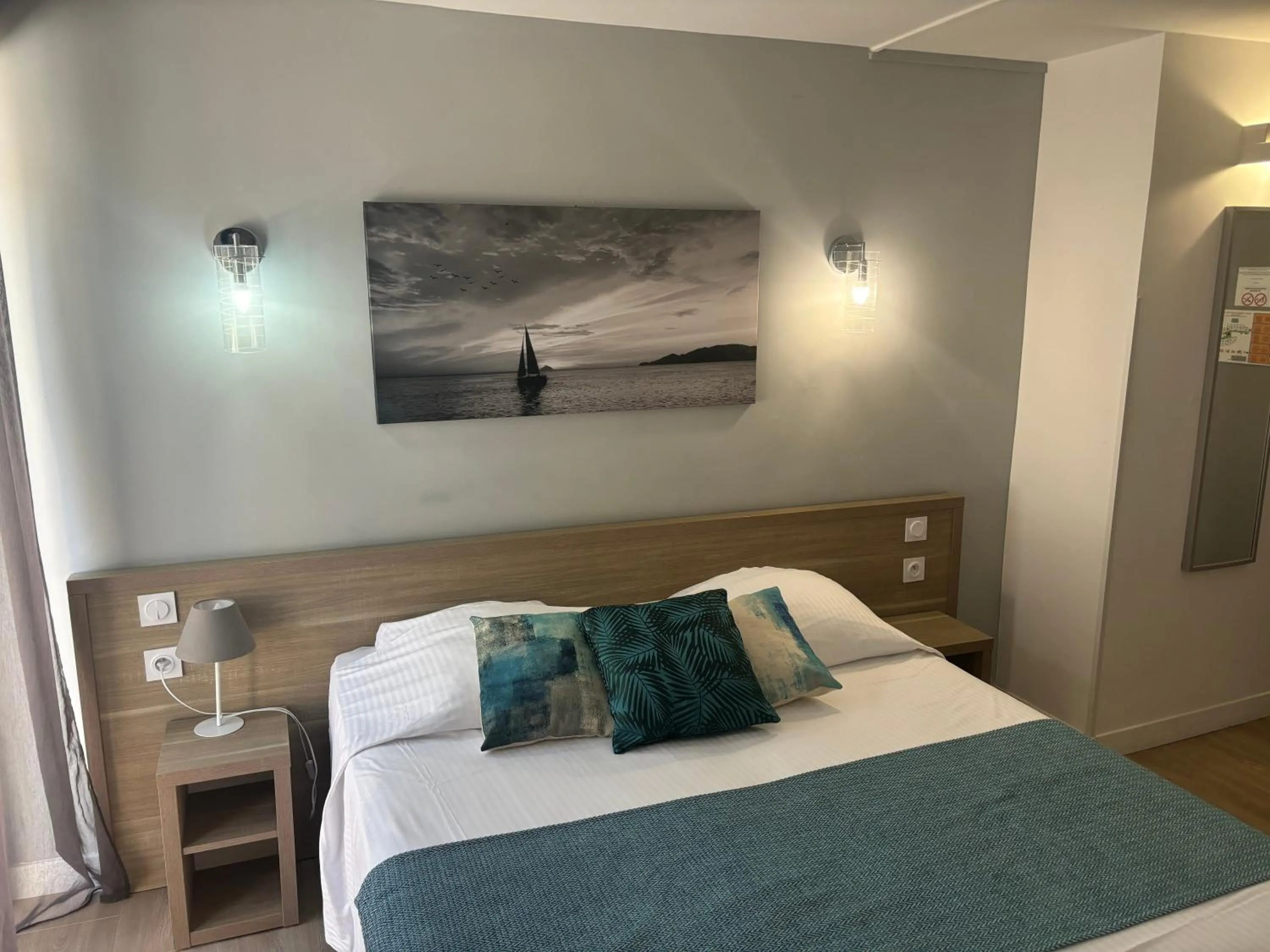 Bed in Hotel La Voile