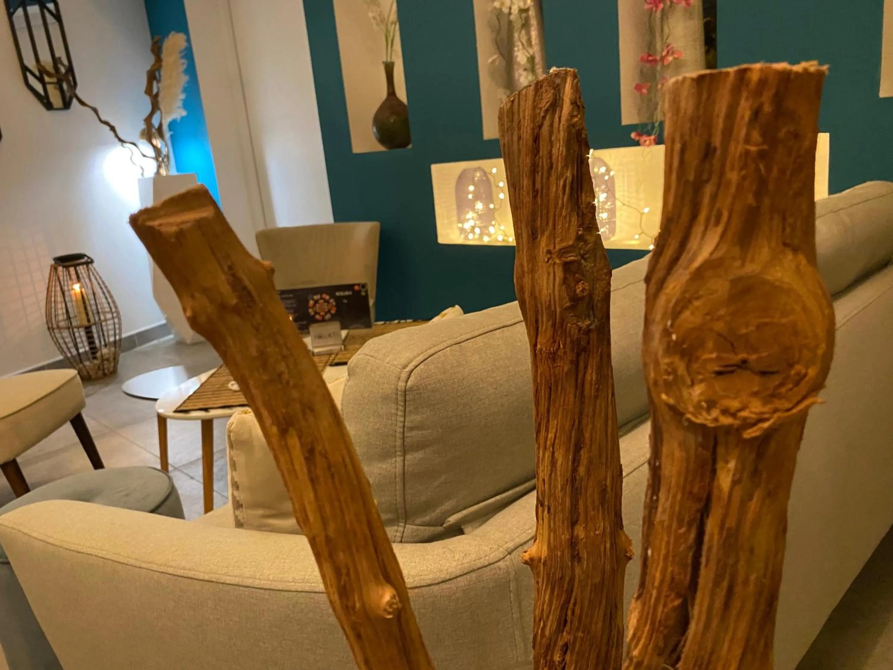 Restaurant/places to eat in Hotel La Voile