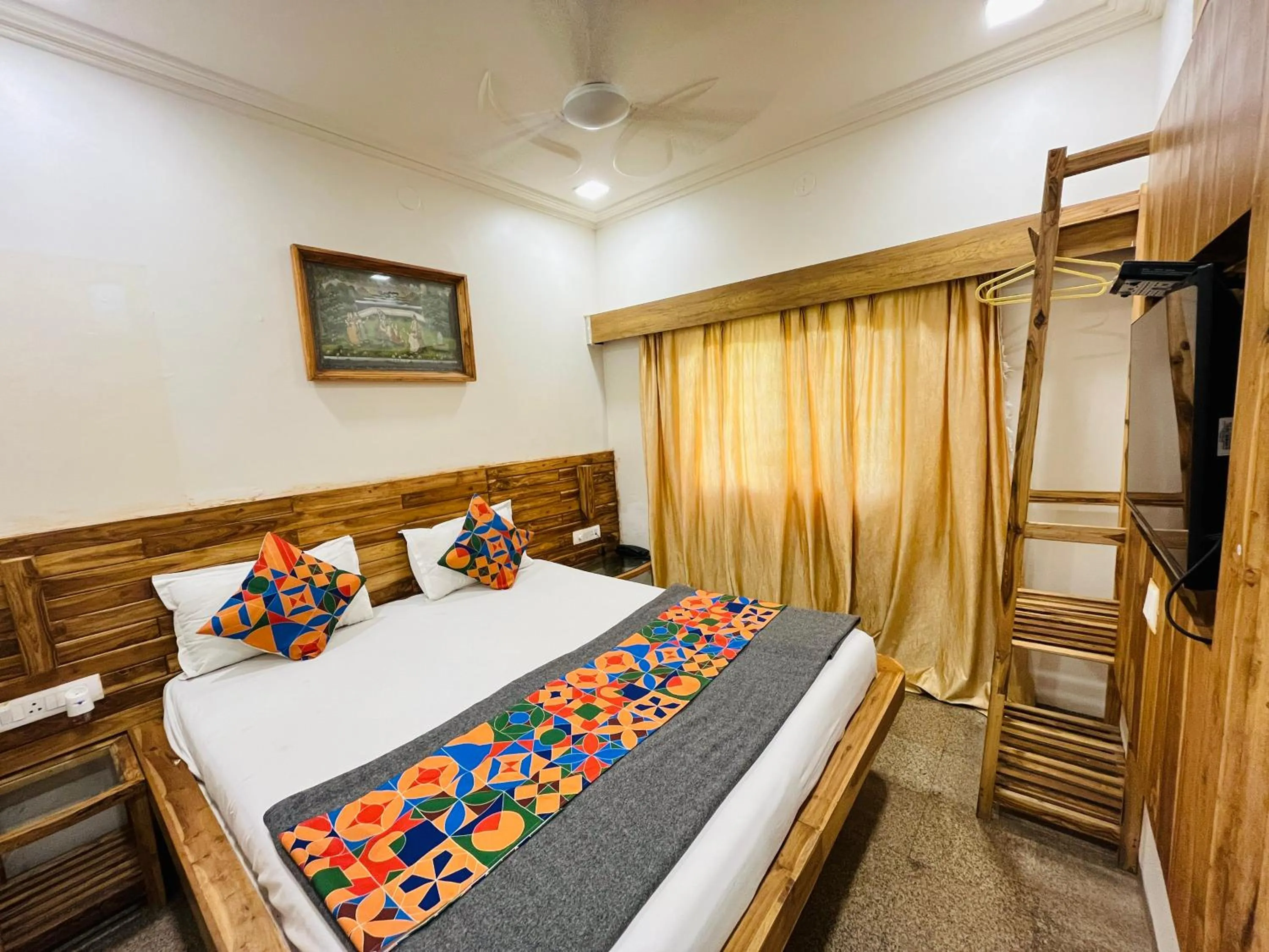 Bedroom, Bed in Hotel Regency