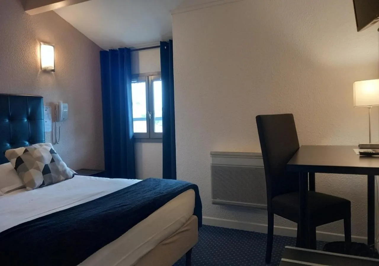 Bed in Les Jardins de L'Ocean - Climatisé