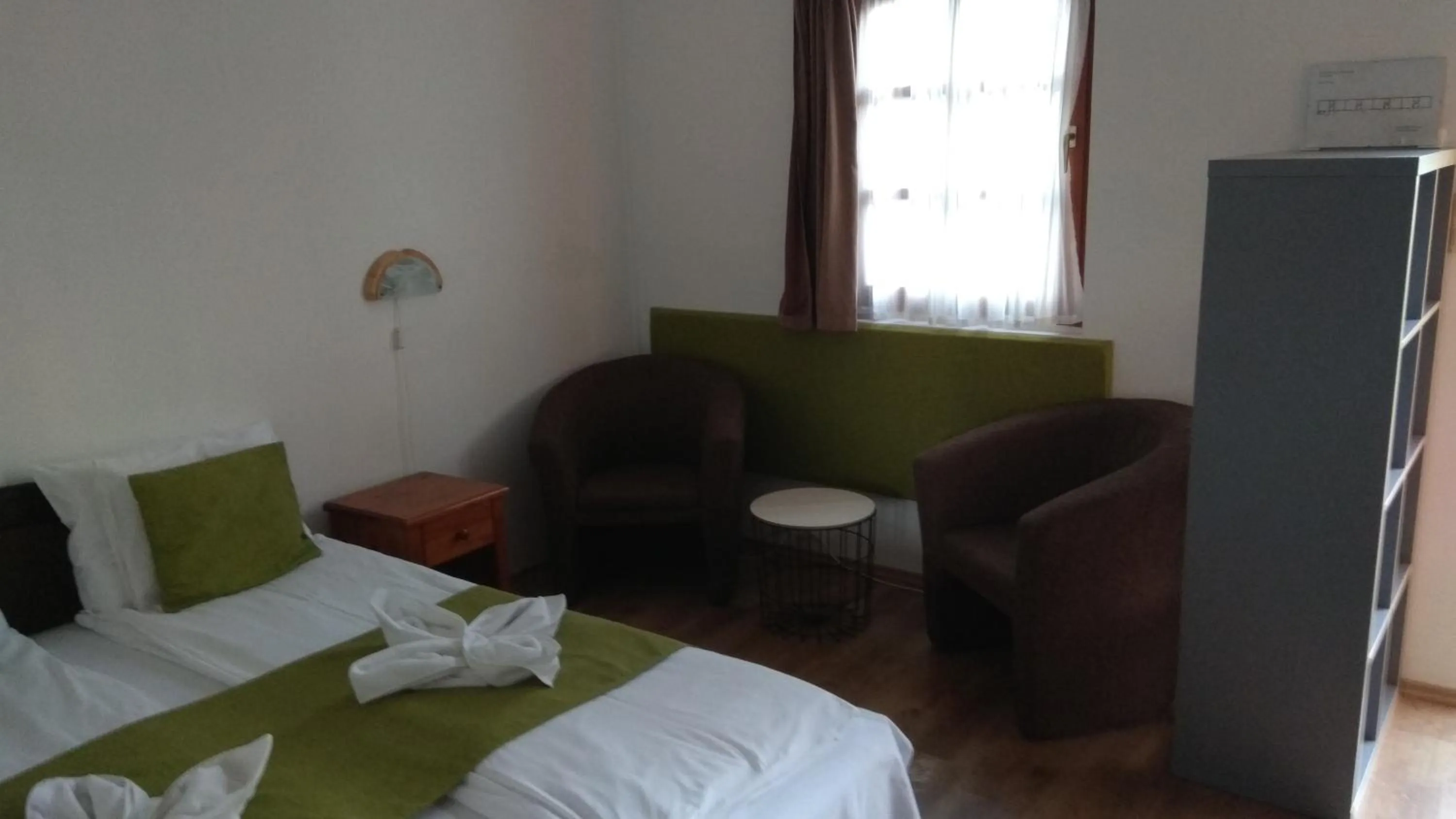 Seating area in Nádas Pihenőpark