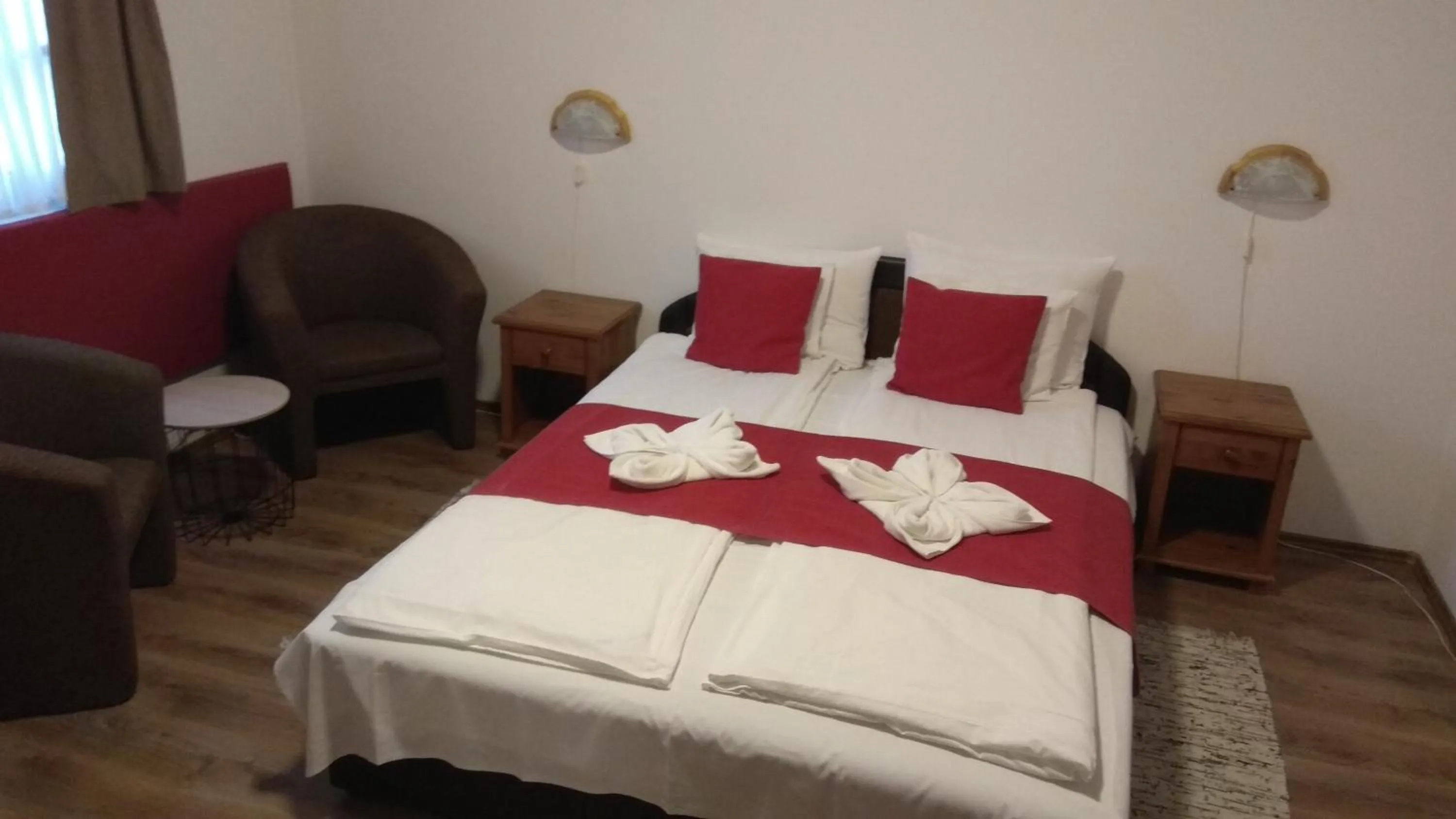 Photo of the whole room in Nádas Pihenőpark