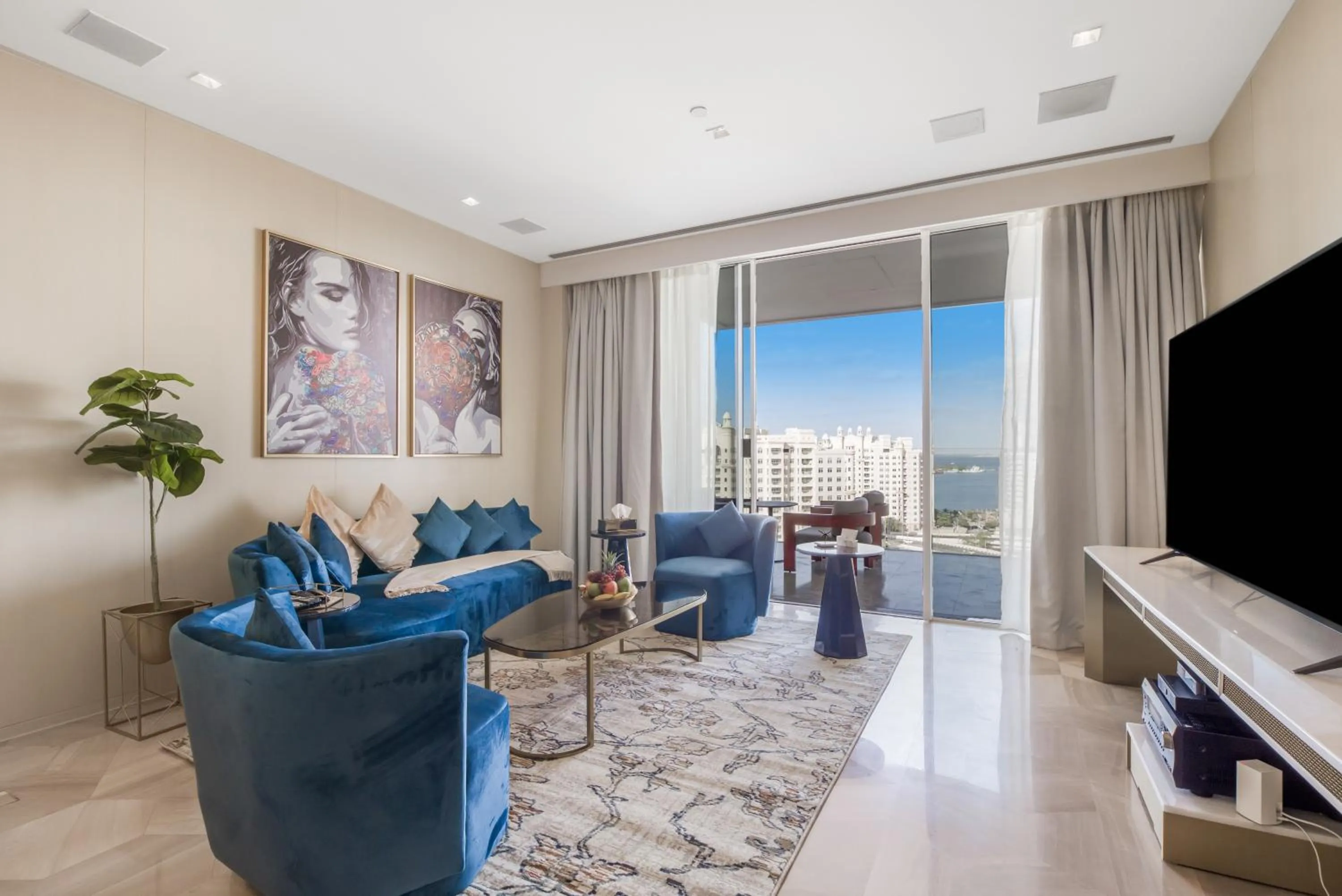 Living room in EDEN'S Homes & Villas - FIVE Palm Residences