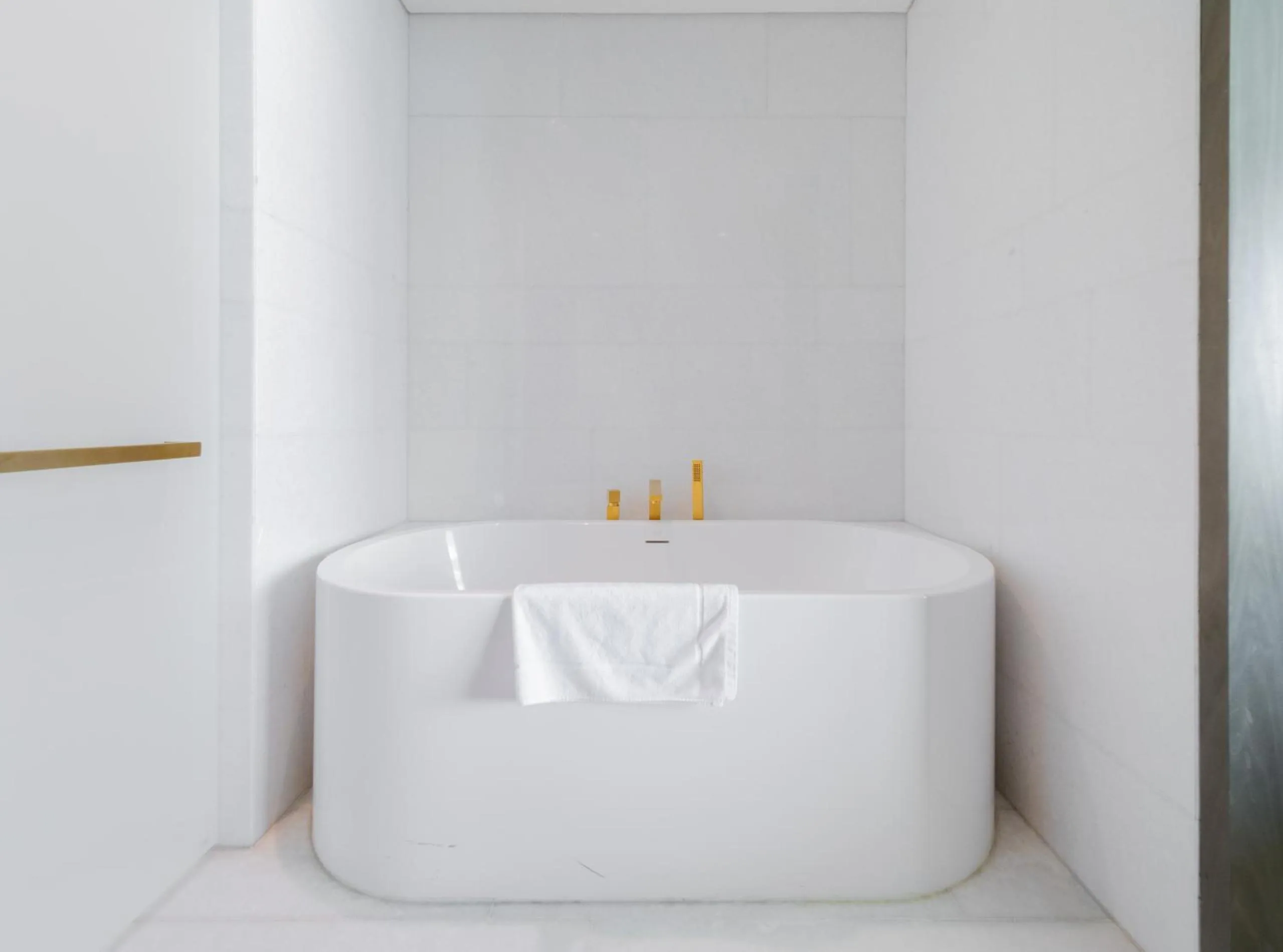 Bathroom, Bed in EDEN'S Homes & Villas - FIVE Palm Residences