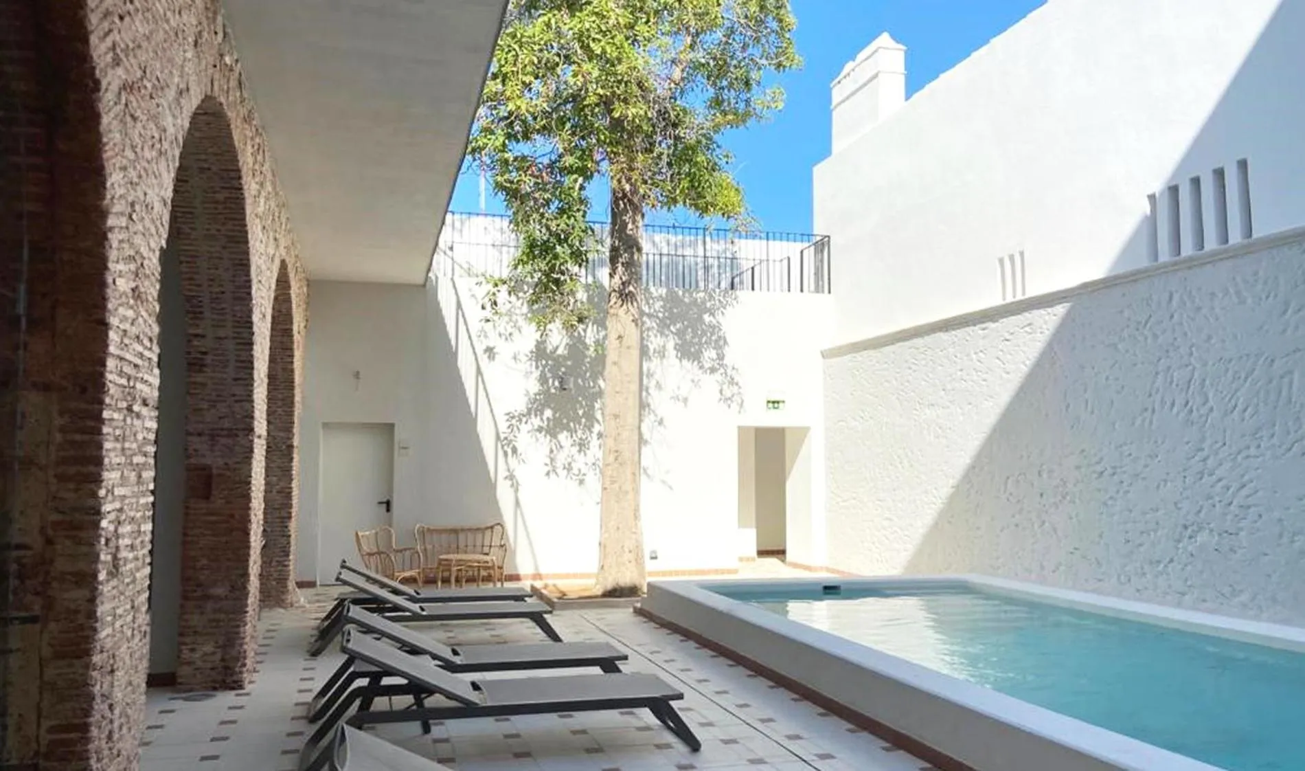 Swimming pool in Pousada Vila Real Santo Antonio