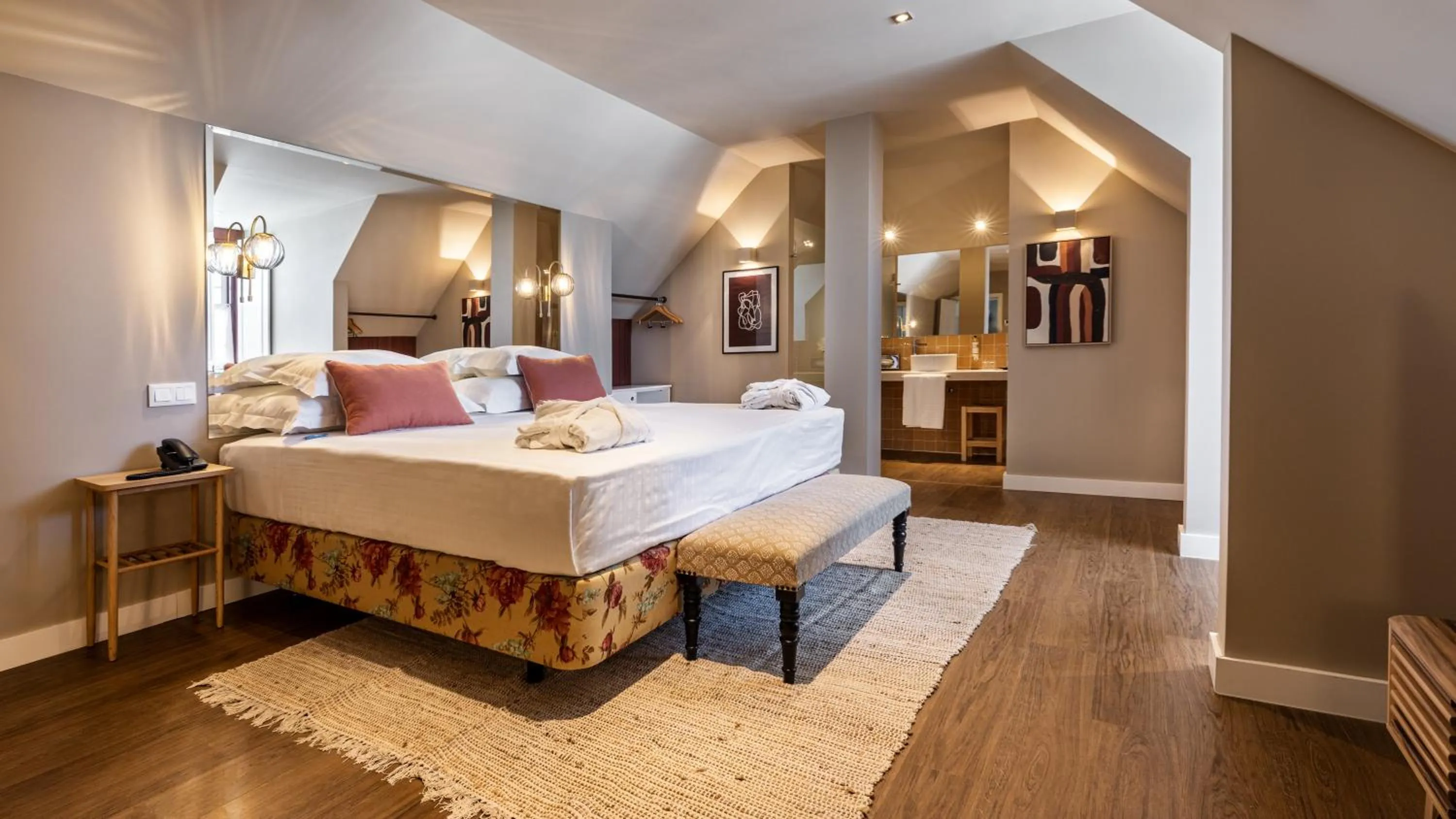 Photo of the whole room, Bed in Pousada Vila Real Santo Antonio