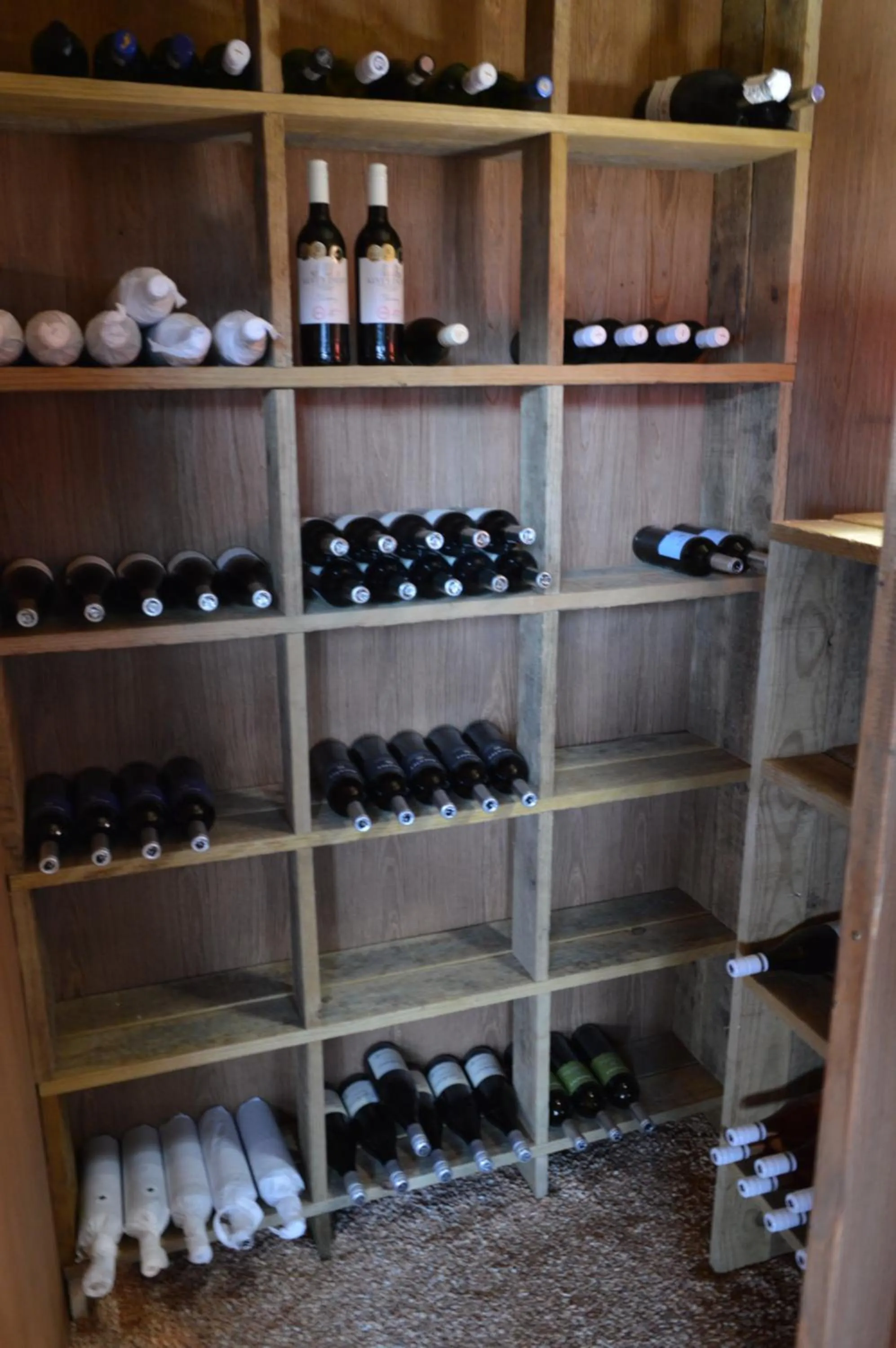 Restaurant/places to eat in Jbay Zebra Lodge