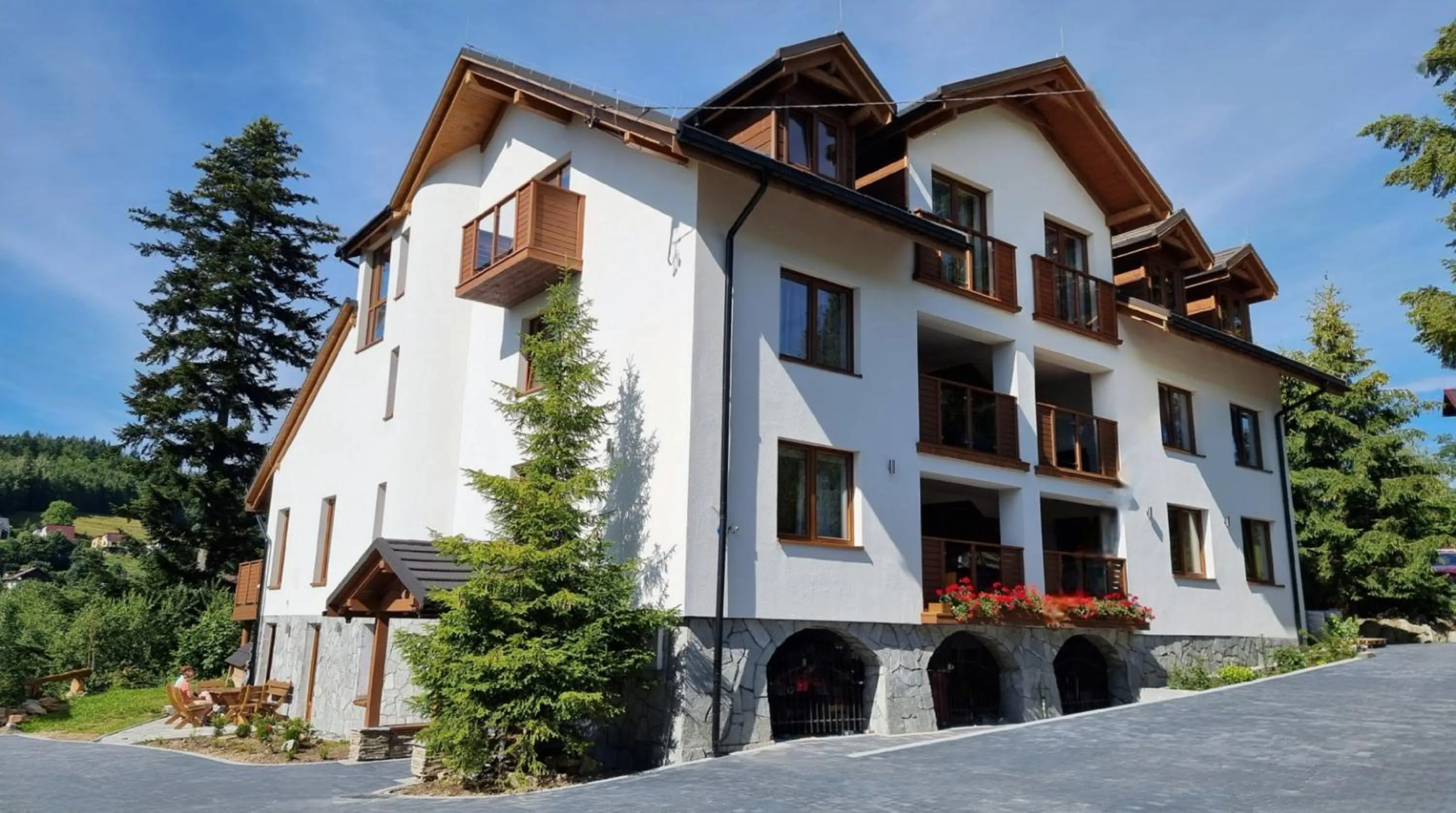 Property building in Rezydencja Barrettski