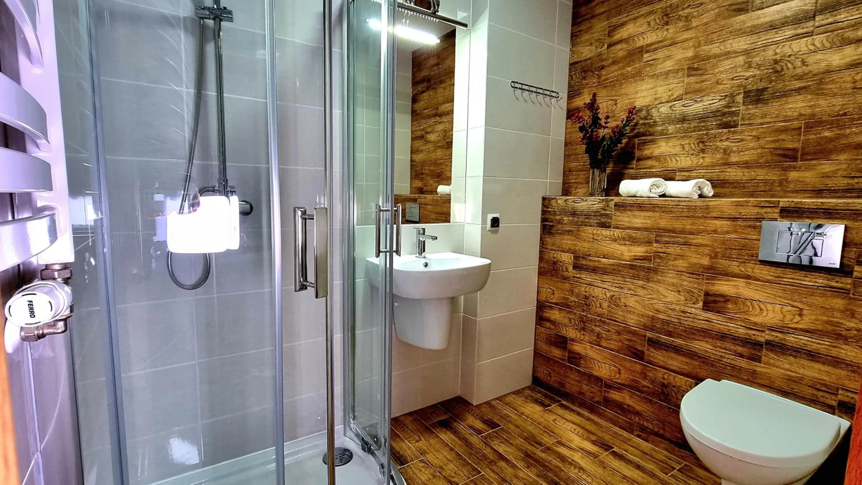 Bathroom in Rezydencja Barrettski