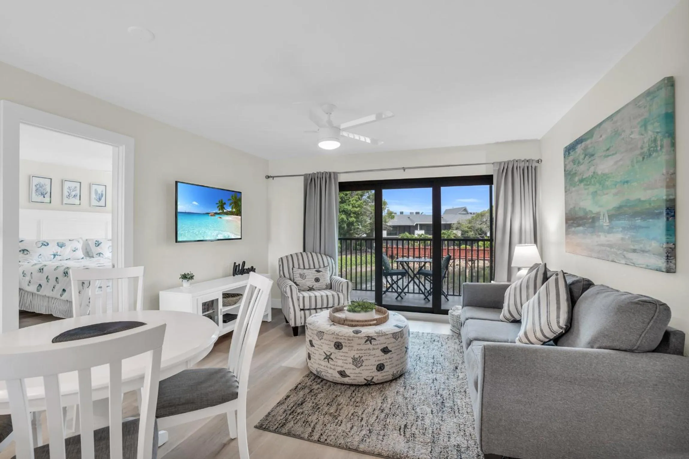 Living room in Park Shore Resort by Mike Z Rentals