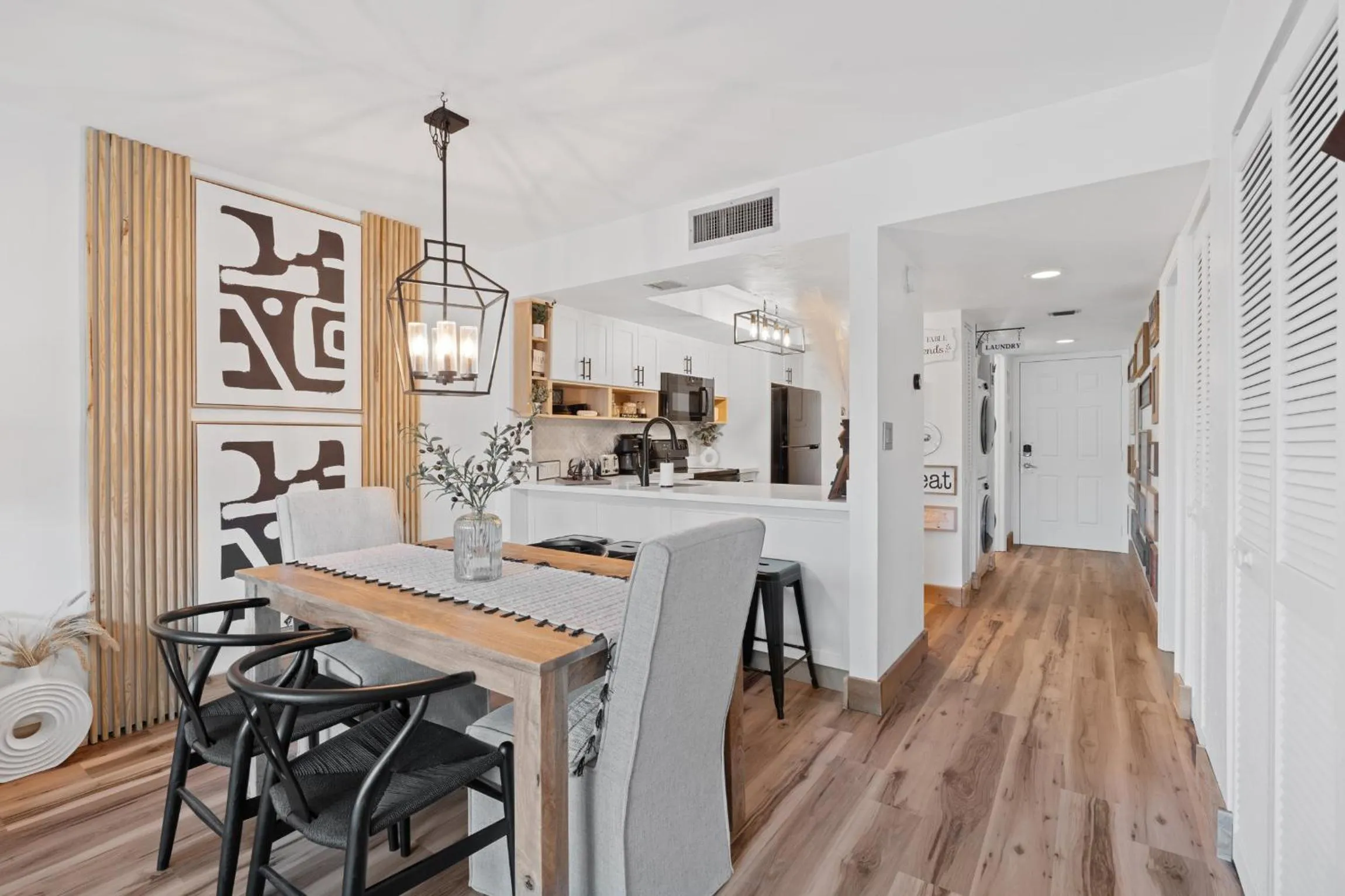 Dining area in Park Shore Resort by Mike Z Rentals