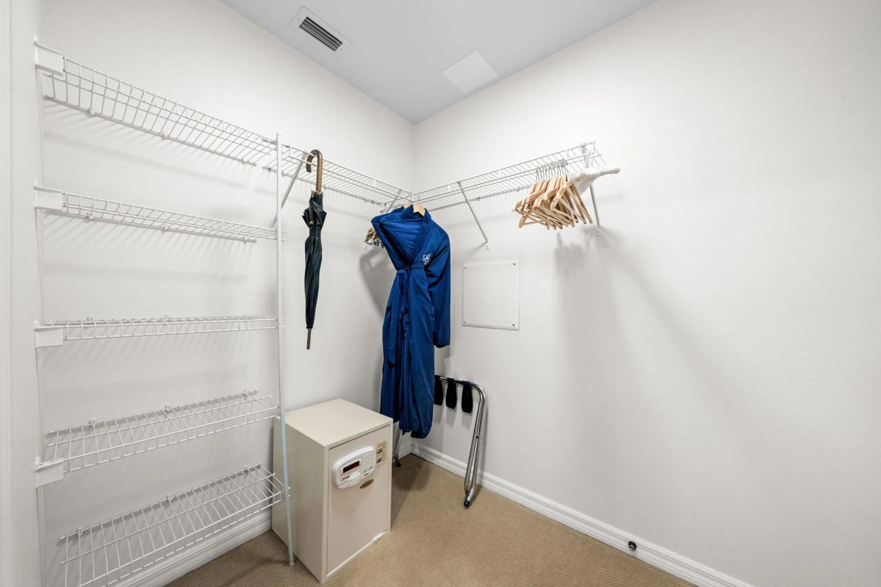 wardrobe in Bellasera Resort