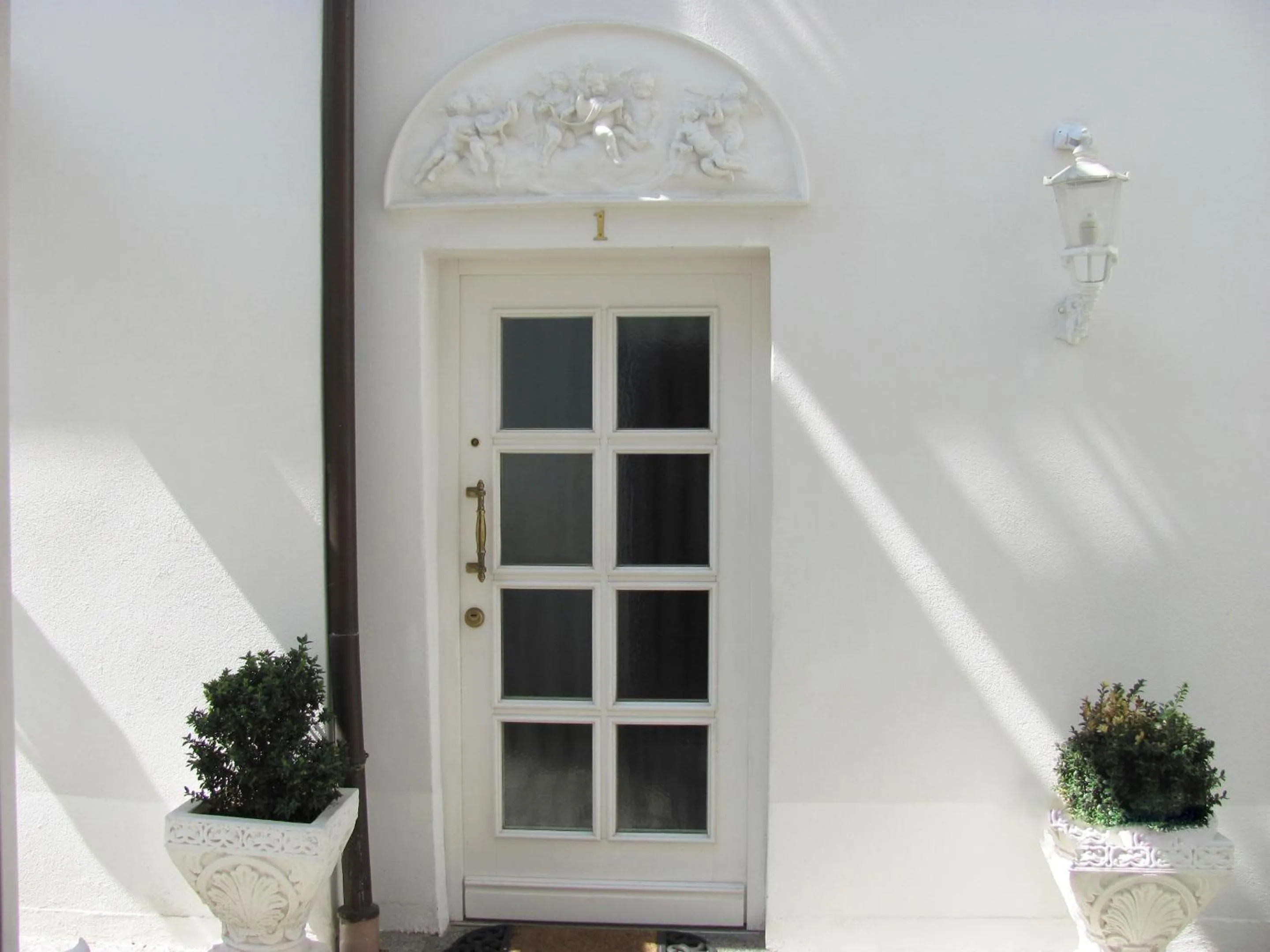 Property building in Apartment Storchenfärbe