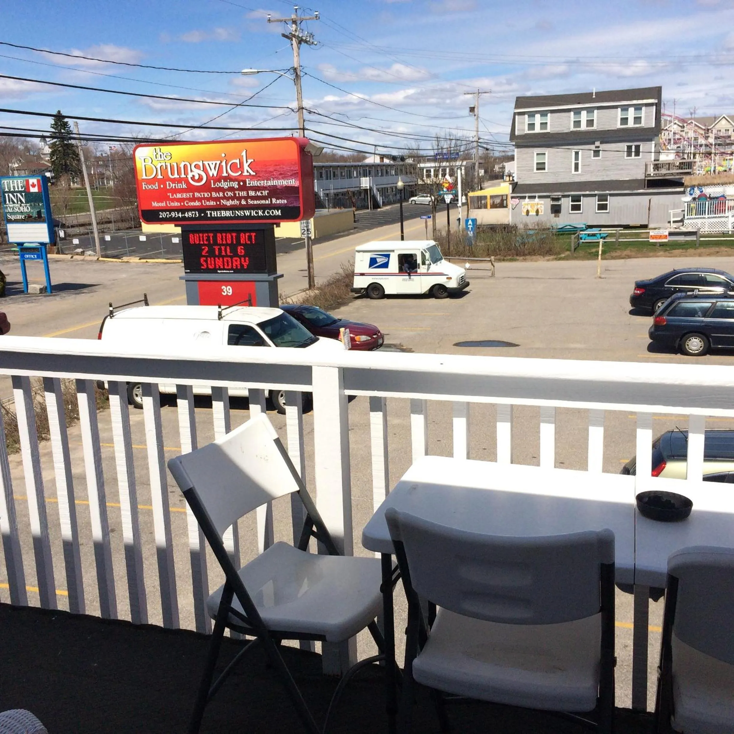 Day in The New Oceanic Inn