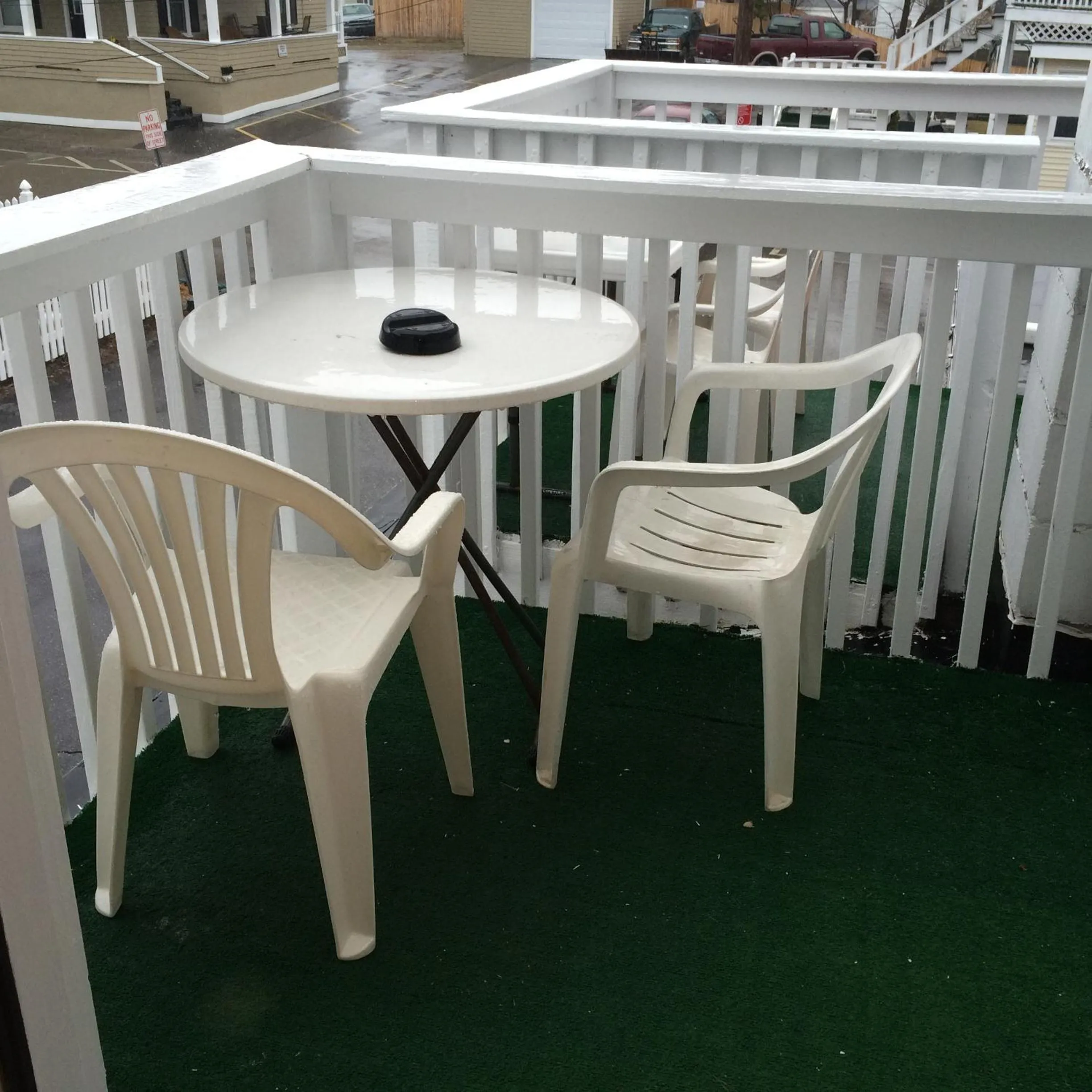 Day in The New Oceanic Inn