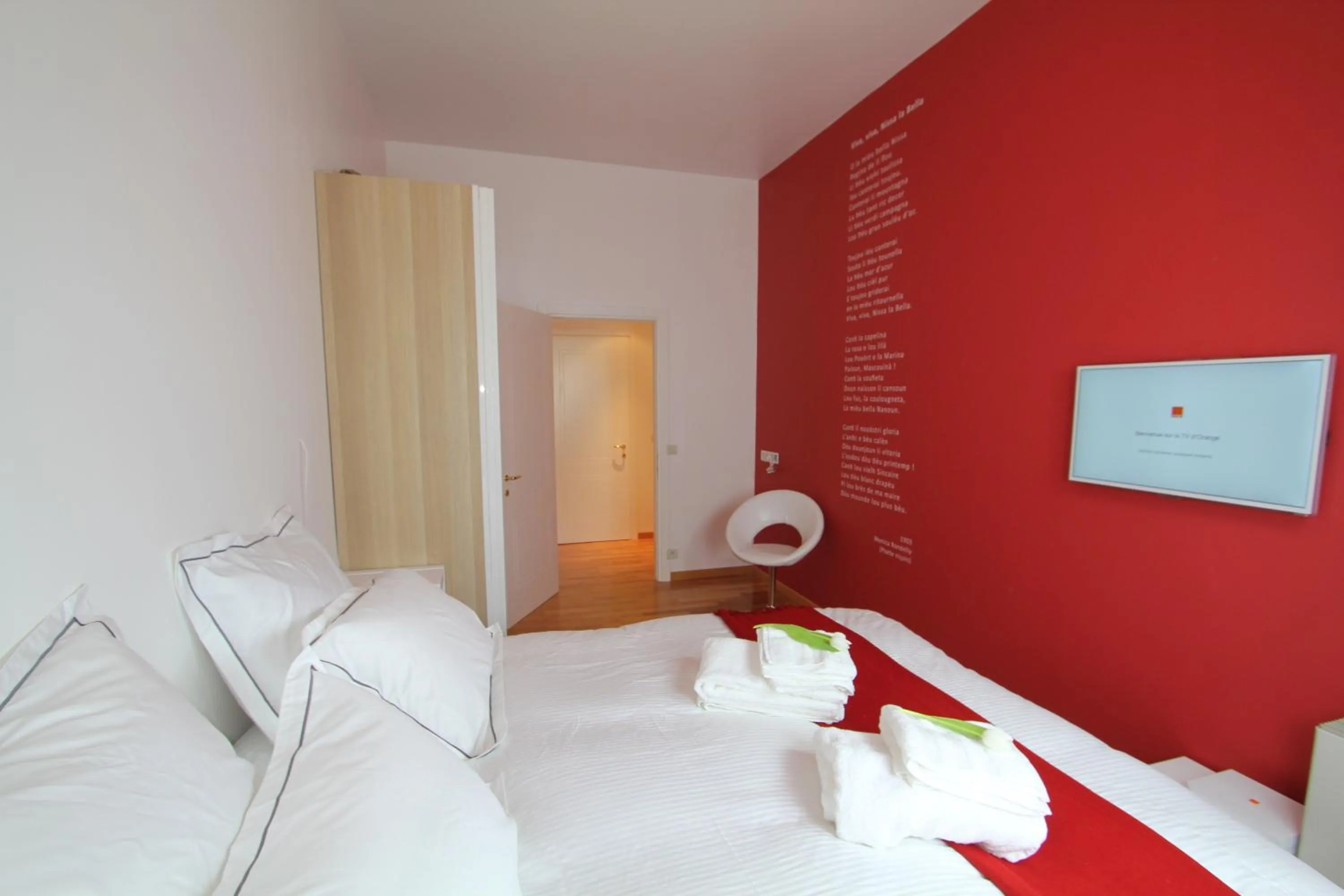 Bedroom in Nice Massena