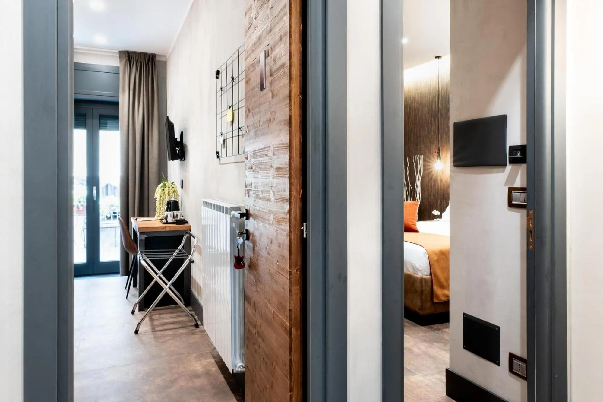 Photo of the whole room, Bed in casajammone naples b&b