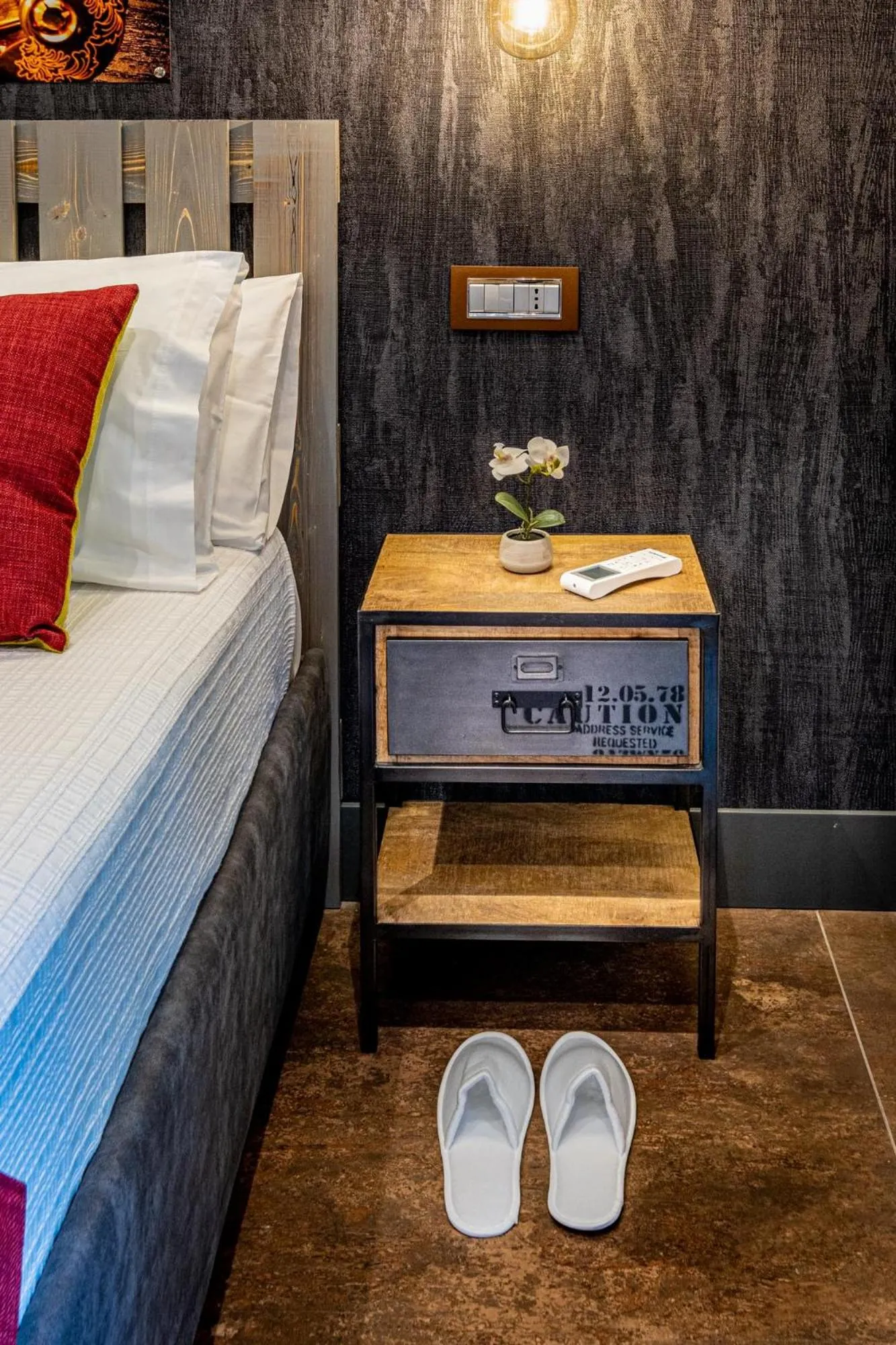 Photo of the whole room, Bed in casajammone naples b&b