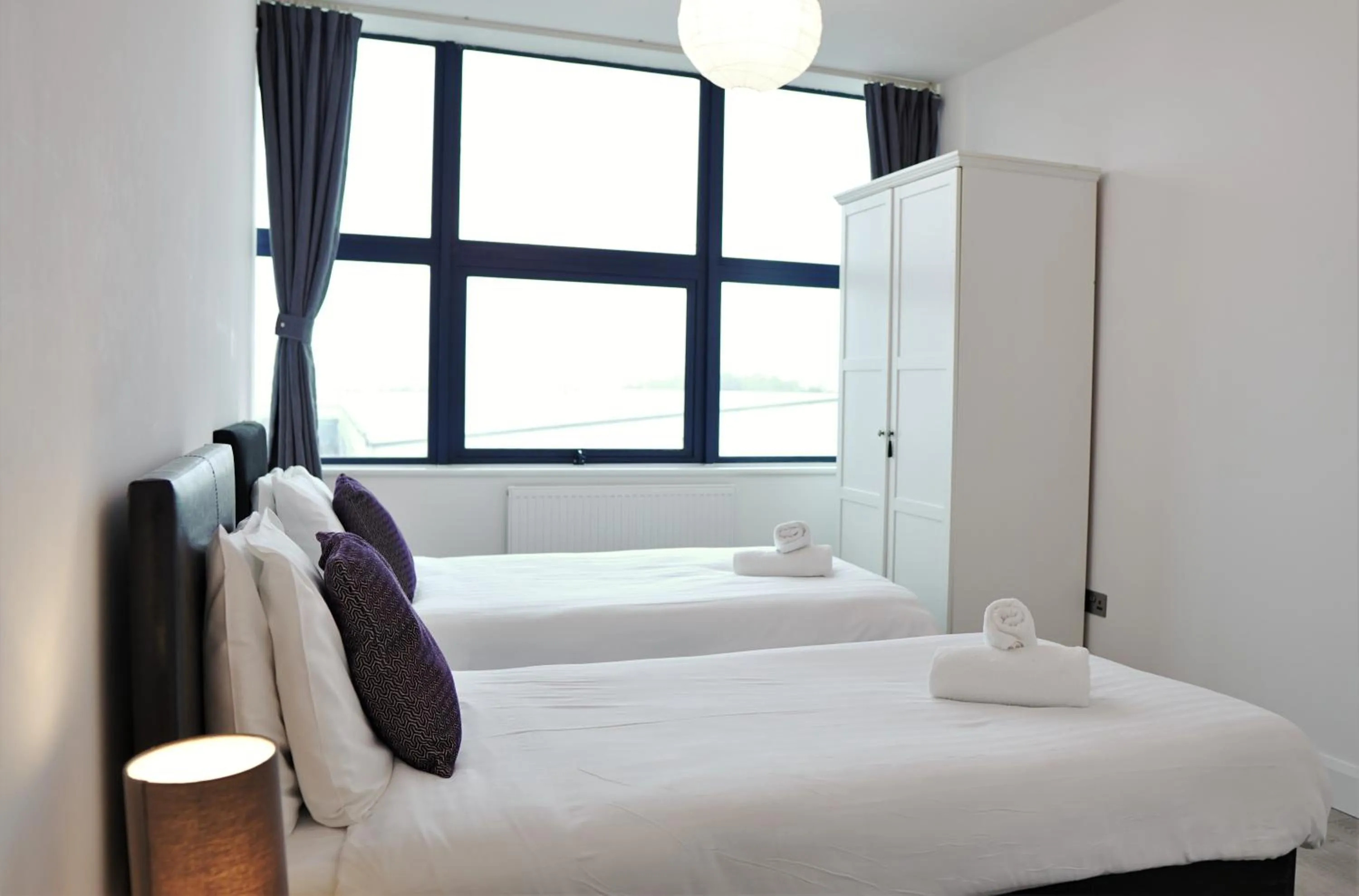 Bed in Sapphire House Apartments