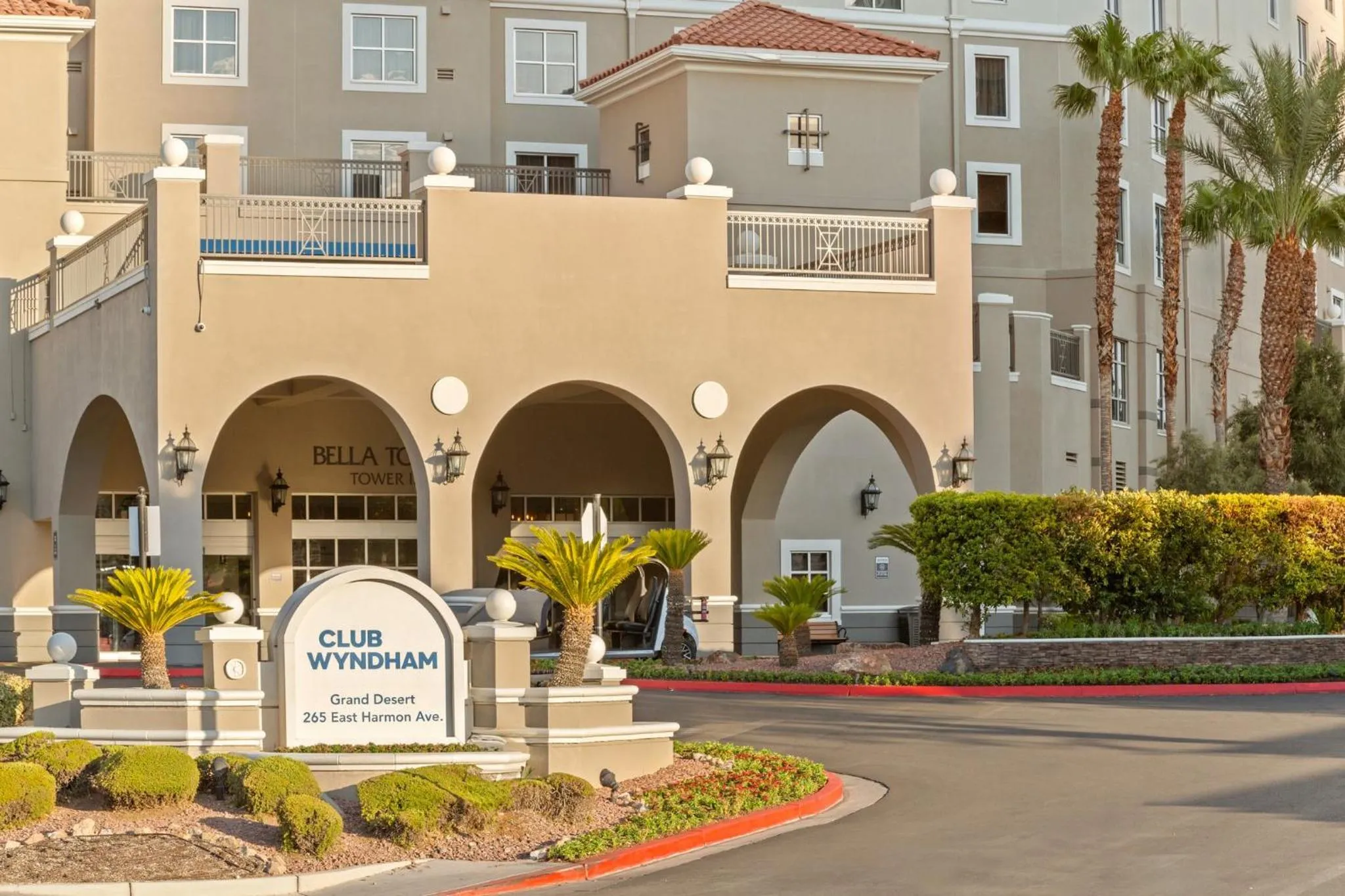 Property building in Club Wyndham Grand Desert